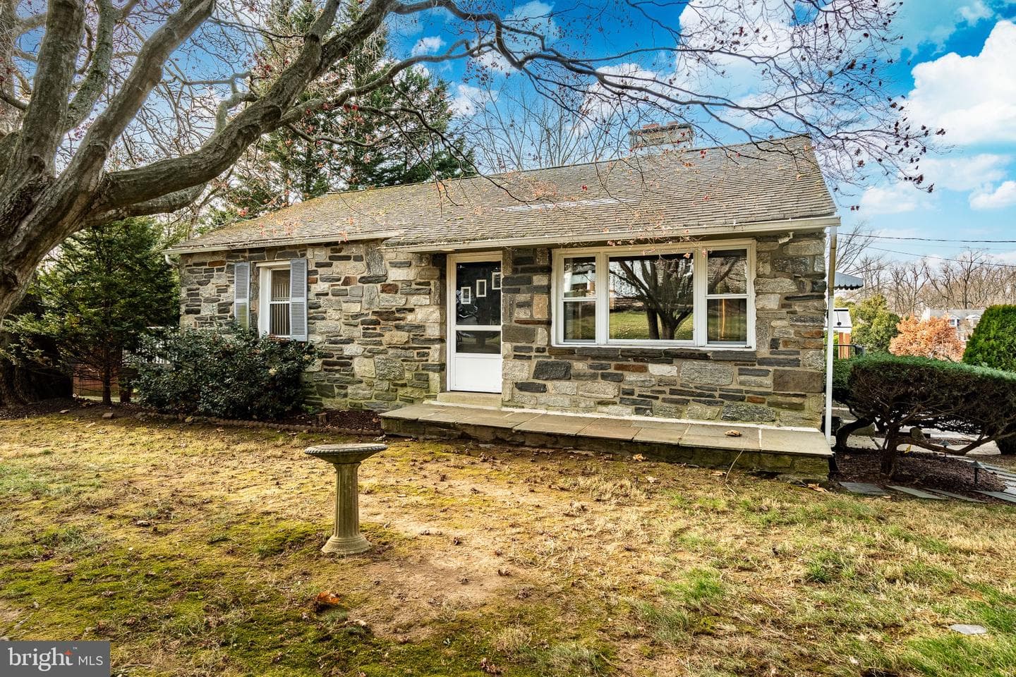 301 2nd Avenue photo 3