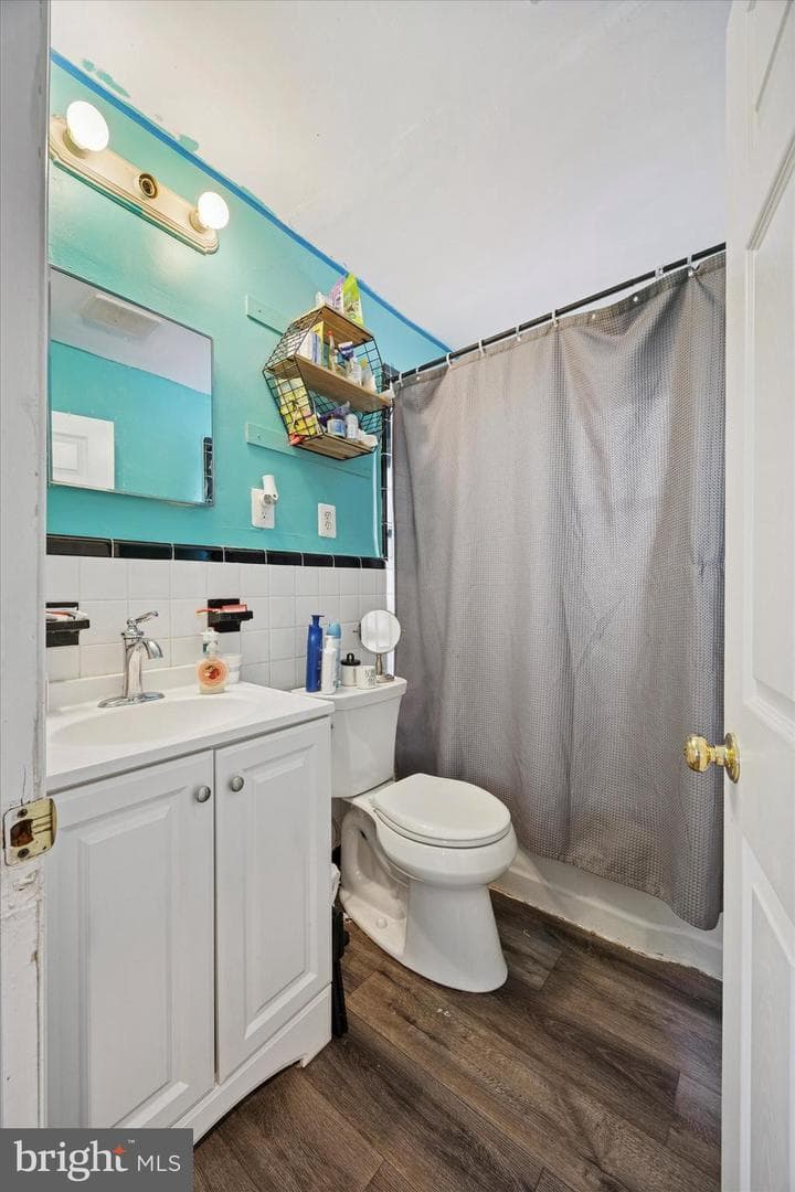 909 Walnut Street photo 10
