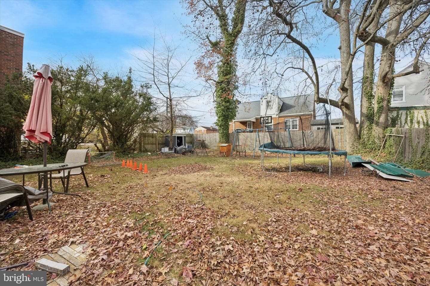 909 Walnut Street photo 15