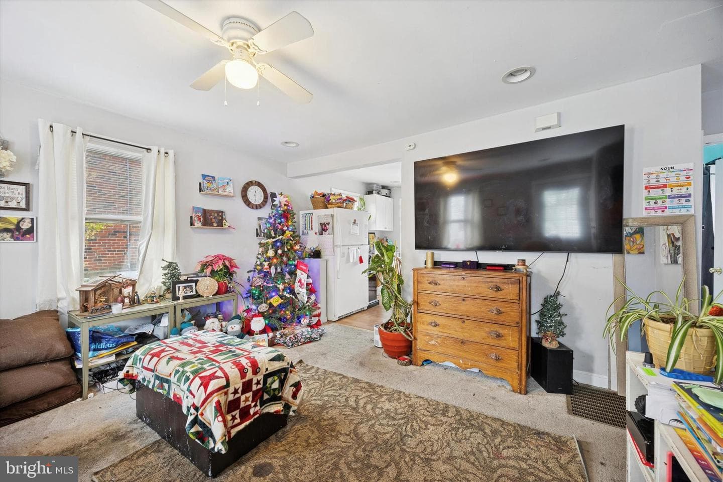 909 Walnut Street photo 5