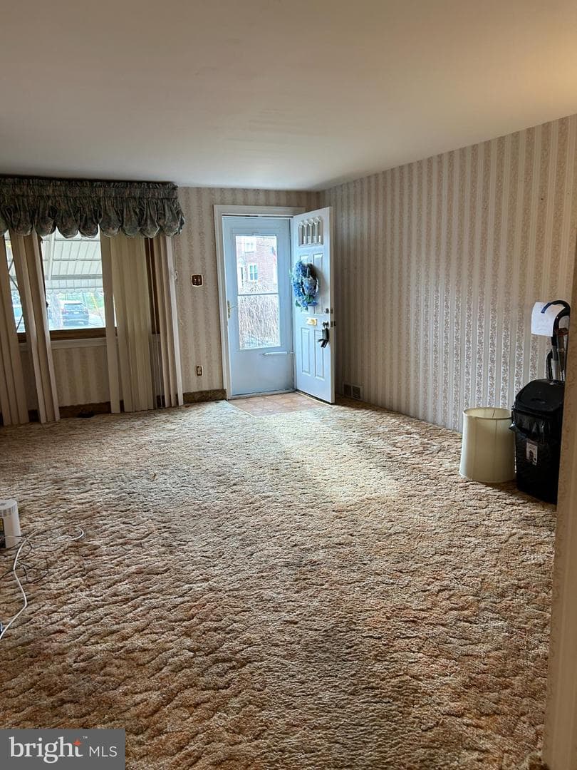 5226 Gramercy Drive photo 3