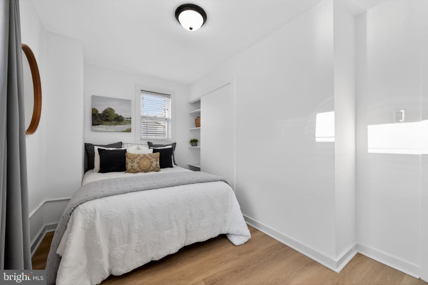 446 Vernon Street photo 21