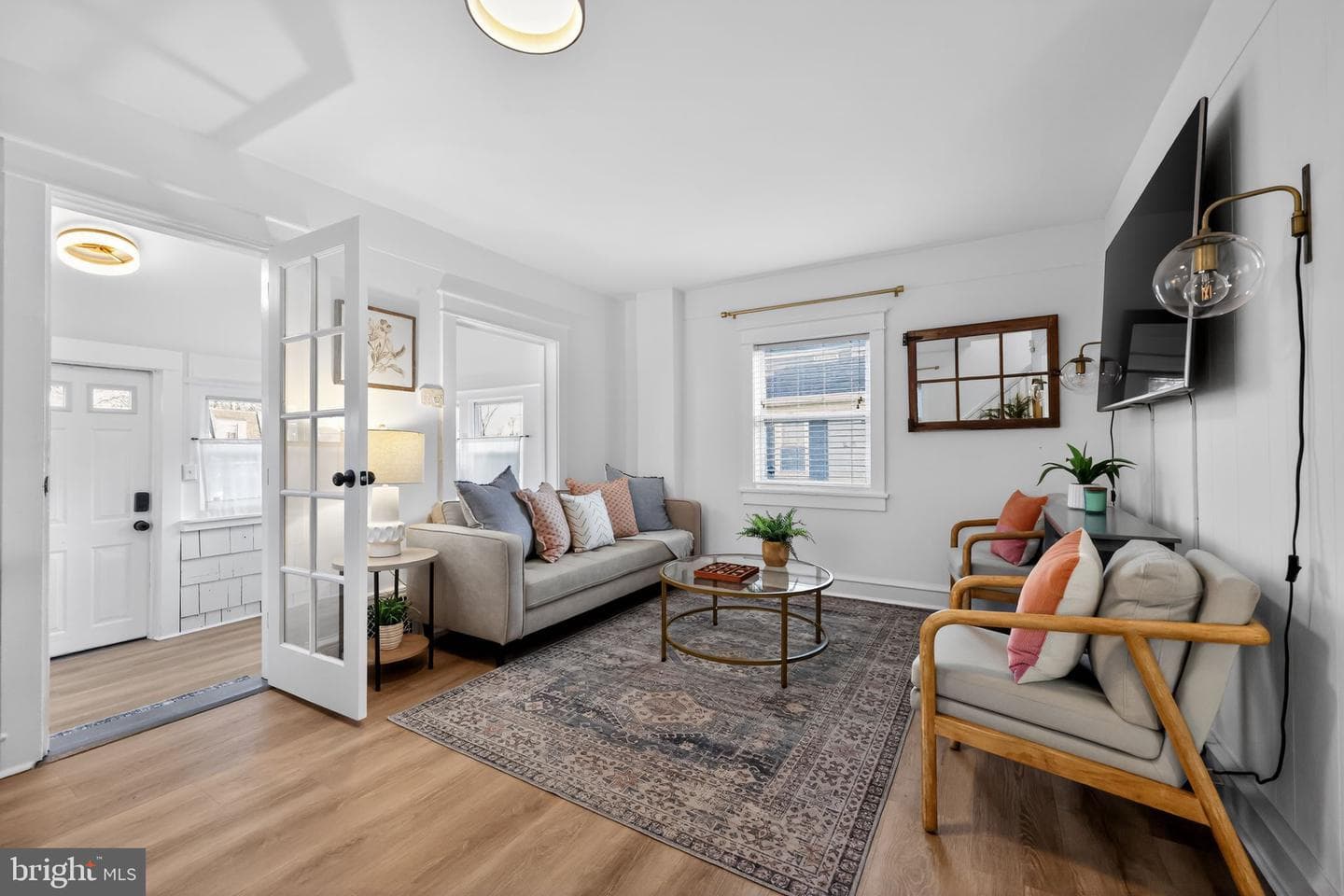 446 Vernon Street photo 7