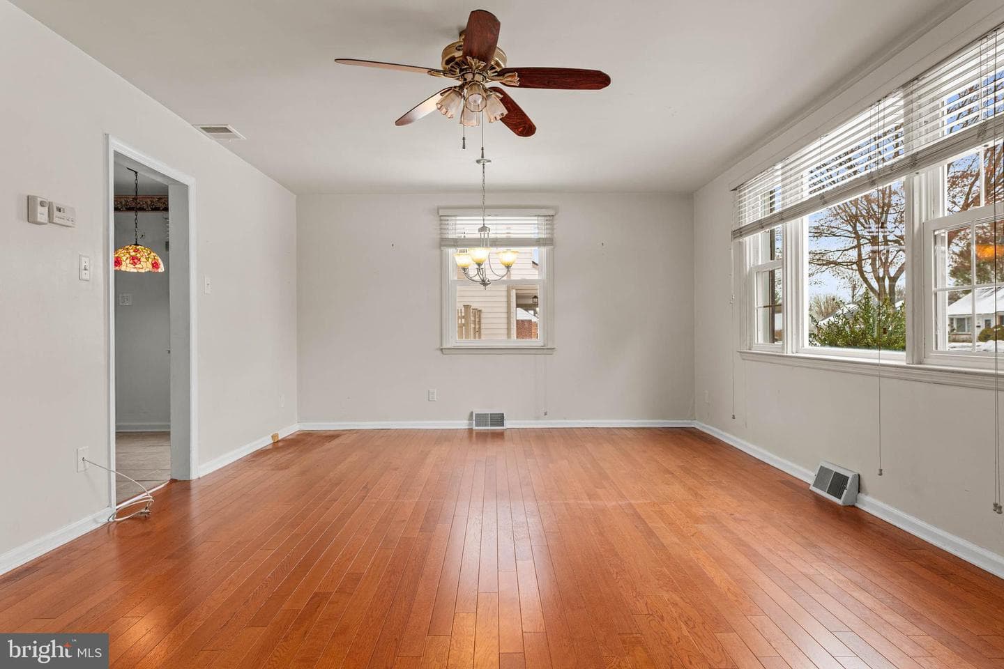 22 Longwood Drive photo 4