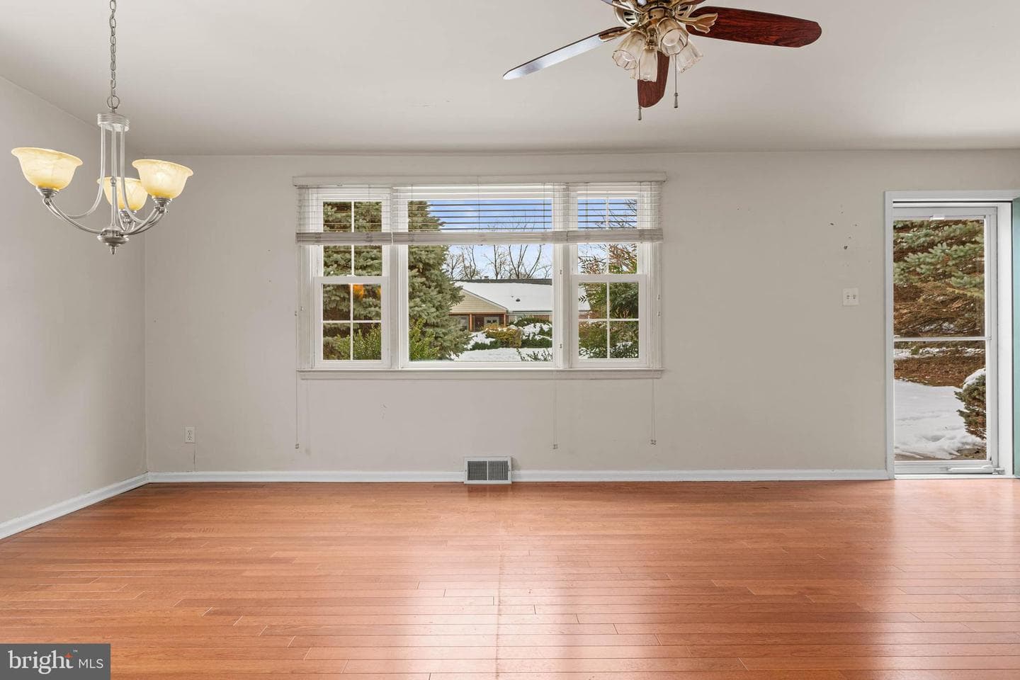 22 Longwood Drive photo 5