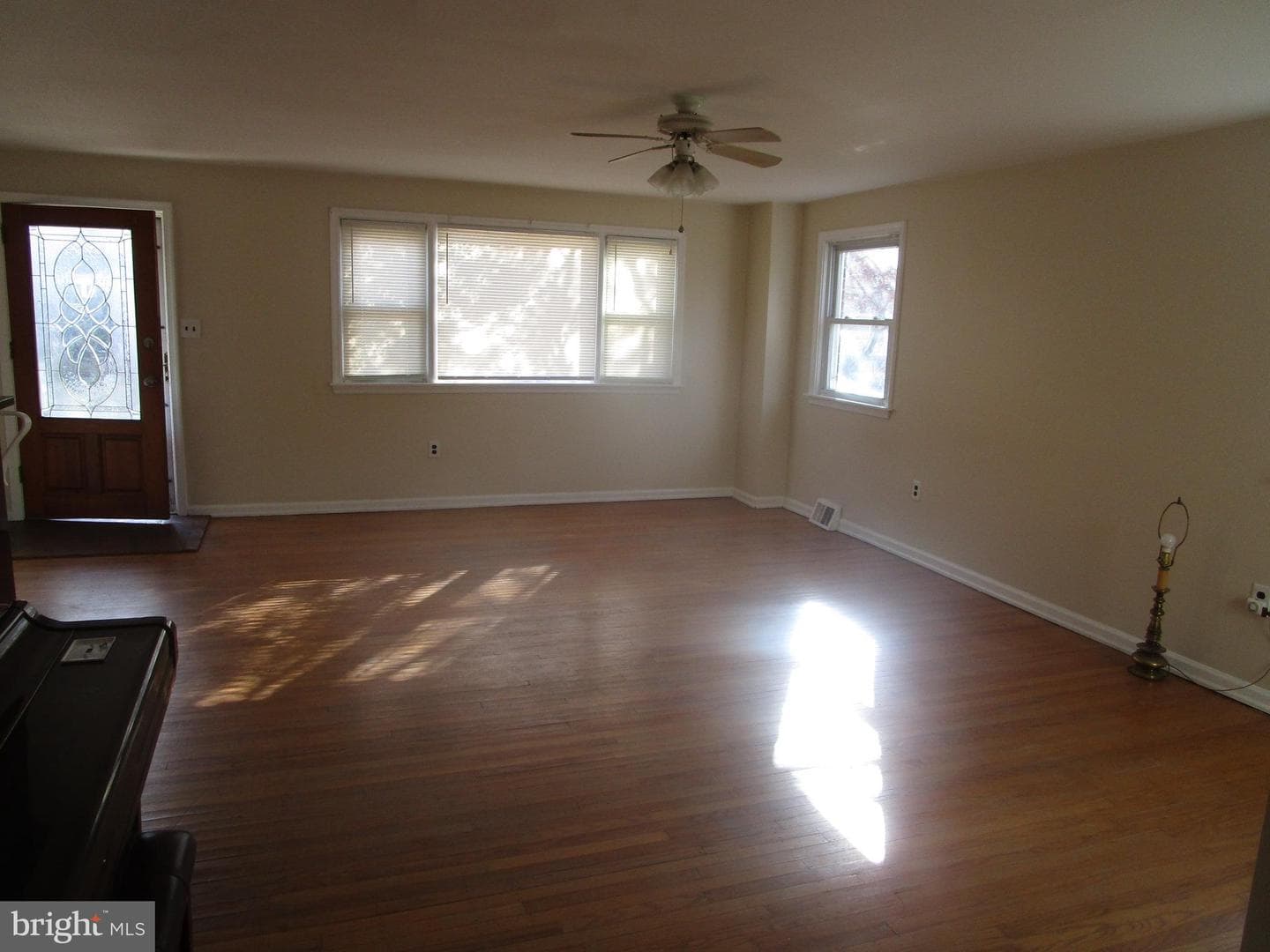 135 Drexel Avenue photo 5