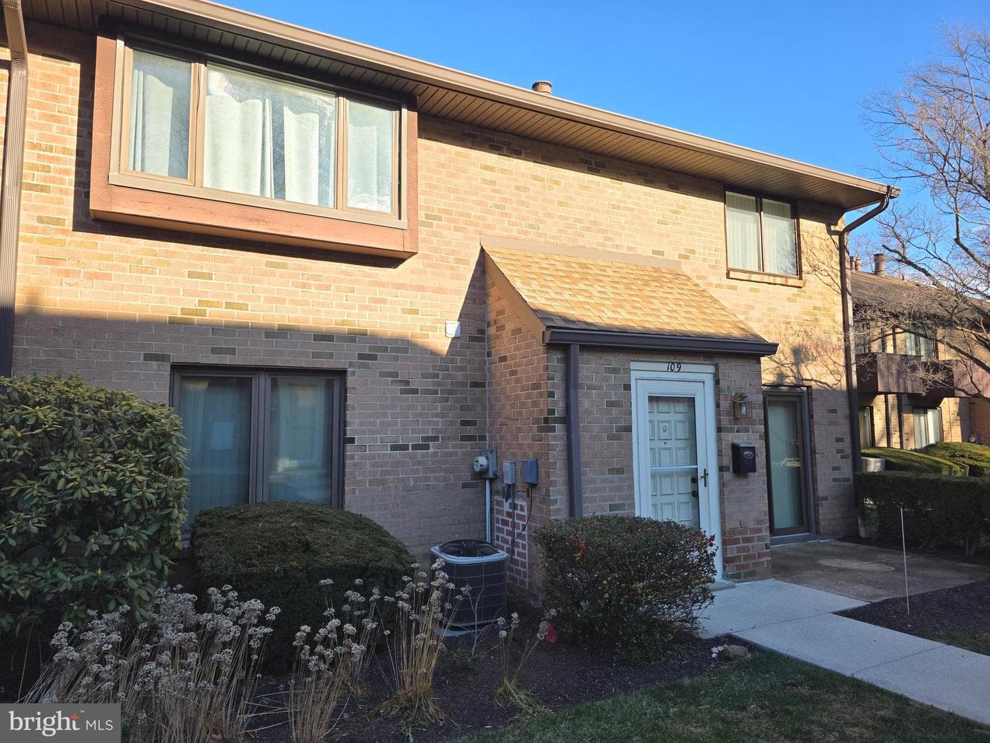 109 Village Chatham #109 photo 1