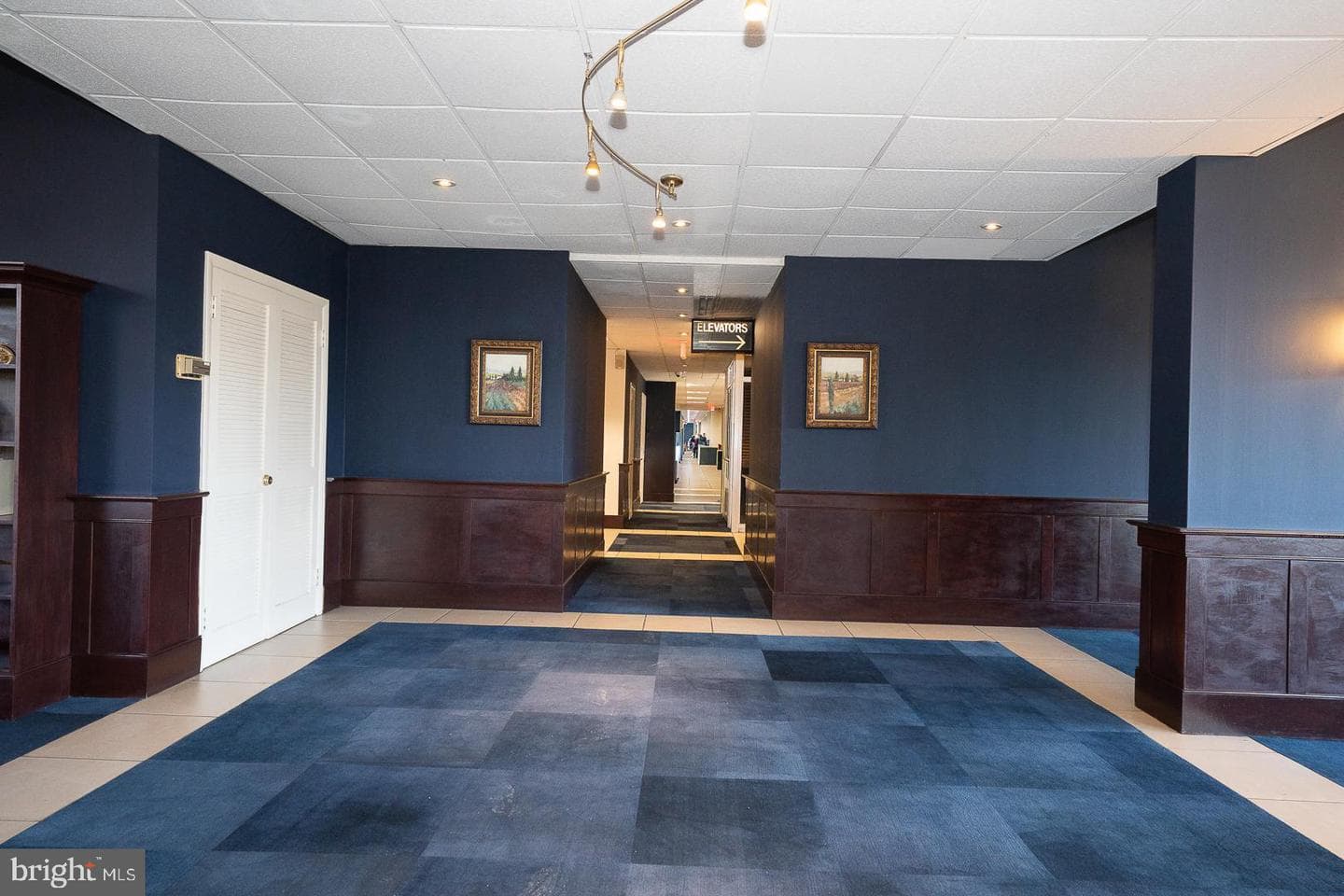 1030 E Lancaster Avenue #702 photo 23