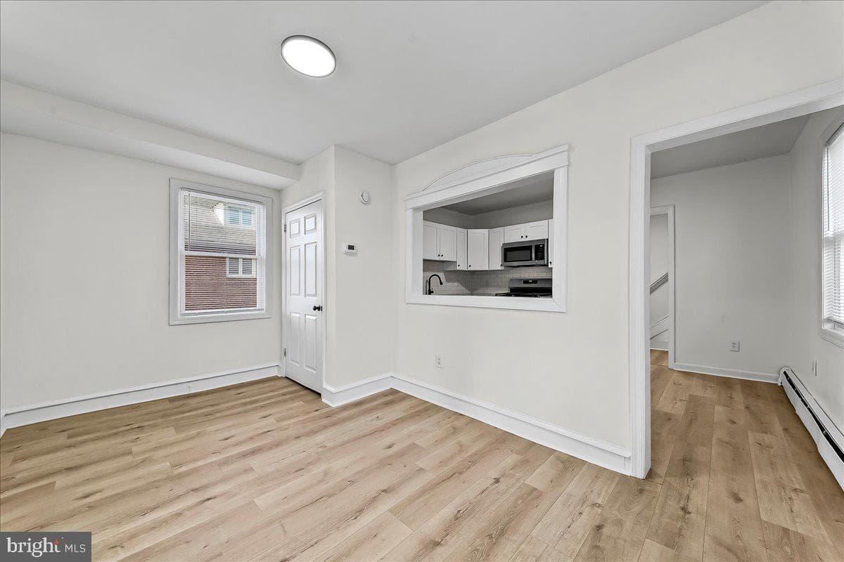 242 Seneca Street photo 7