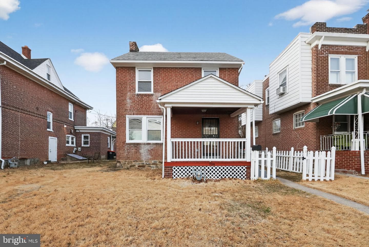 704 E 18th Street