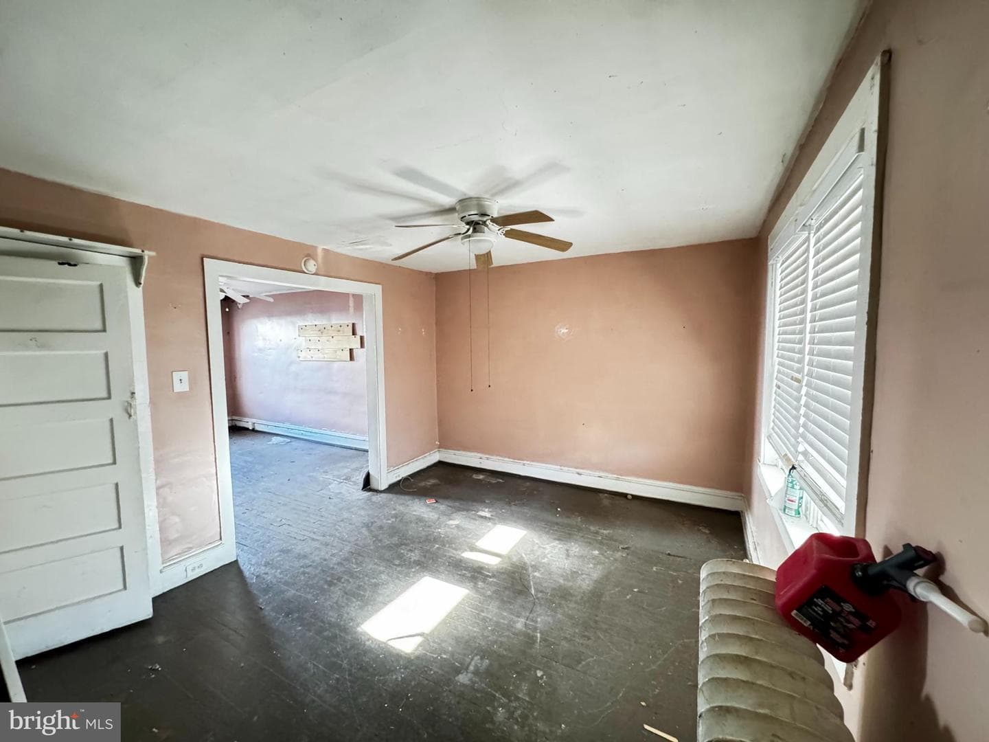 421 Darby Terrace photo 2