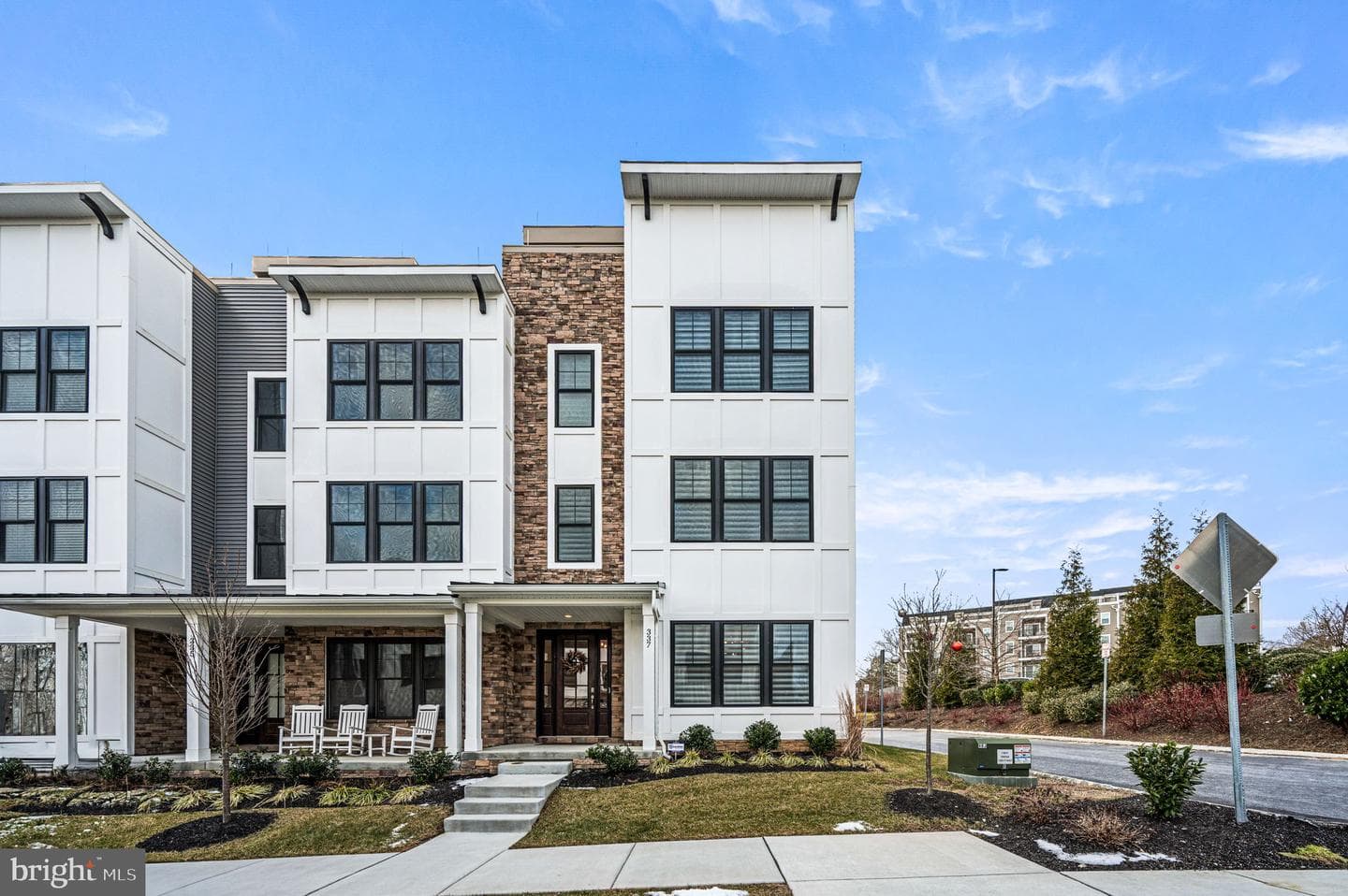 337 Horseshoe Trail