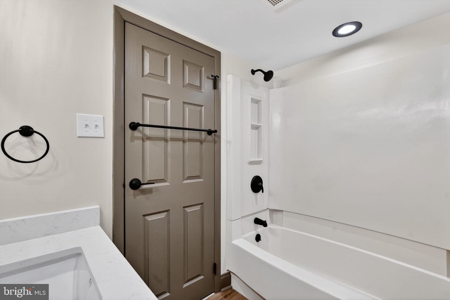 800 Avondale Road #2c photo 28