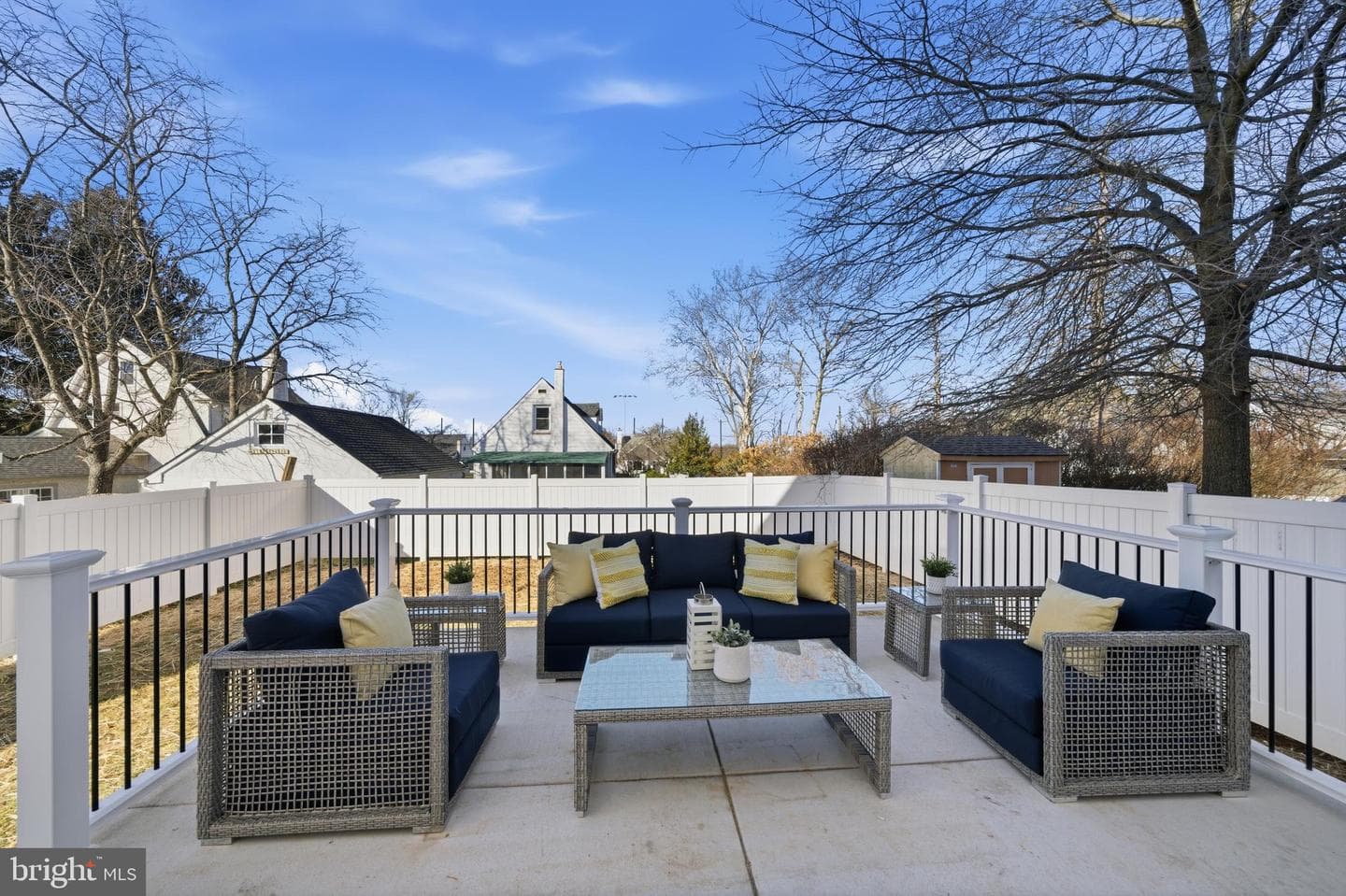204 3rd Avenue photo 33
