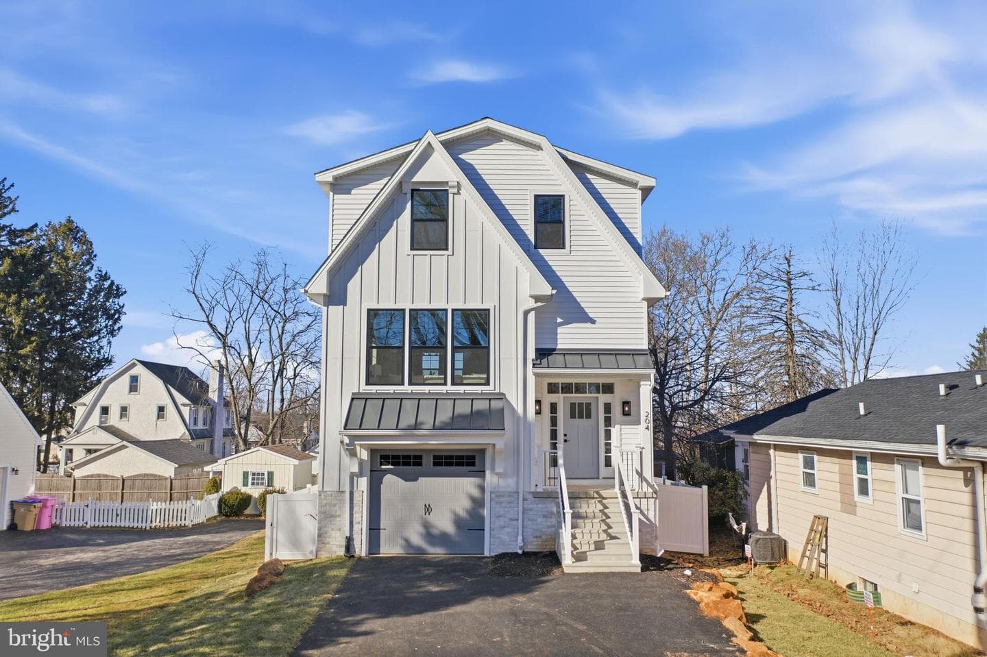 204 3rd Avenue photo 34