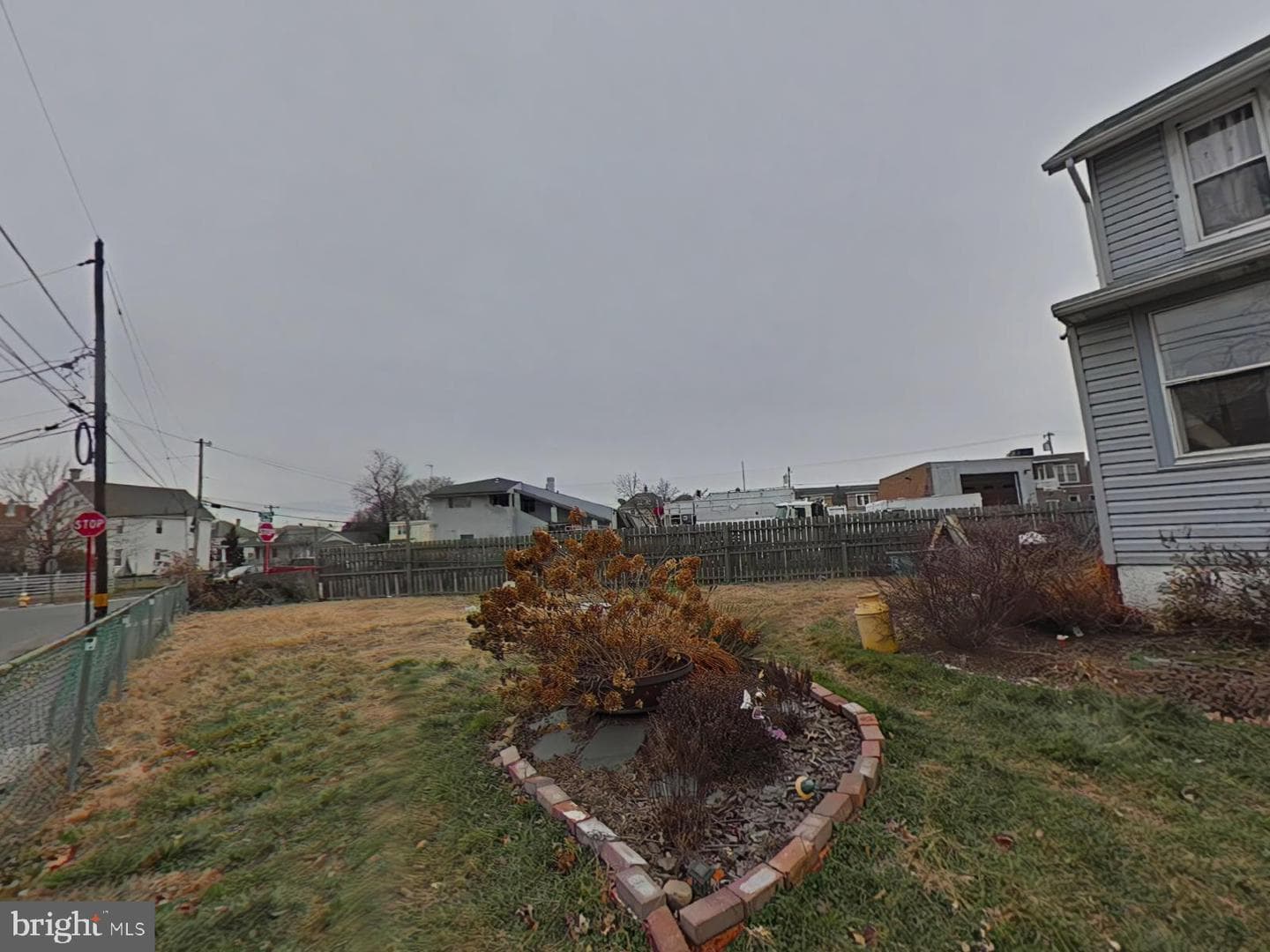 1616 Ward Street photo 13