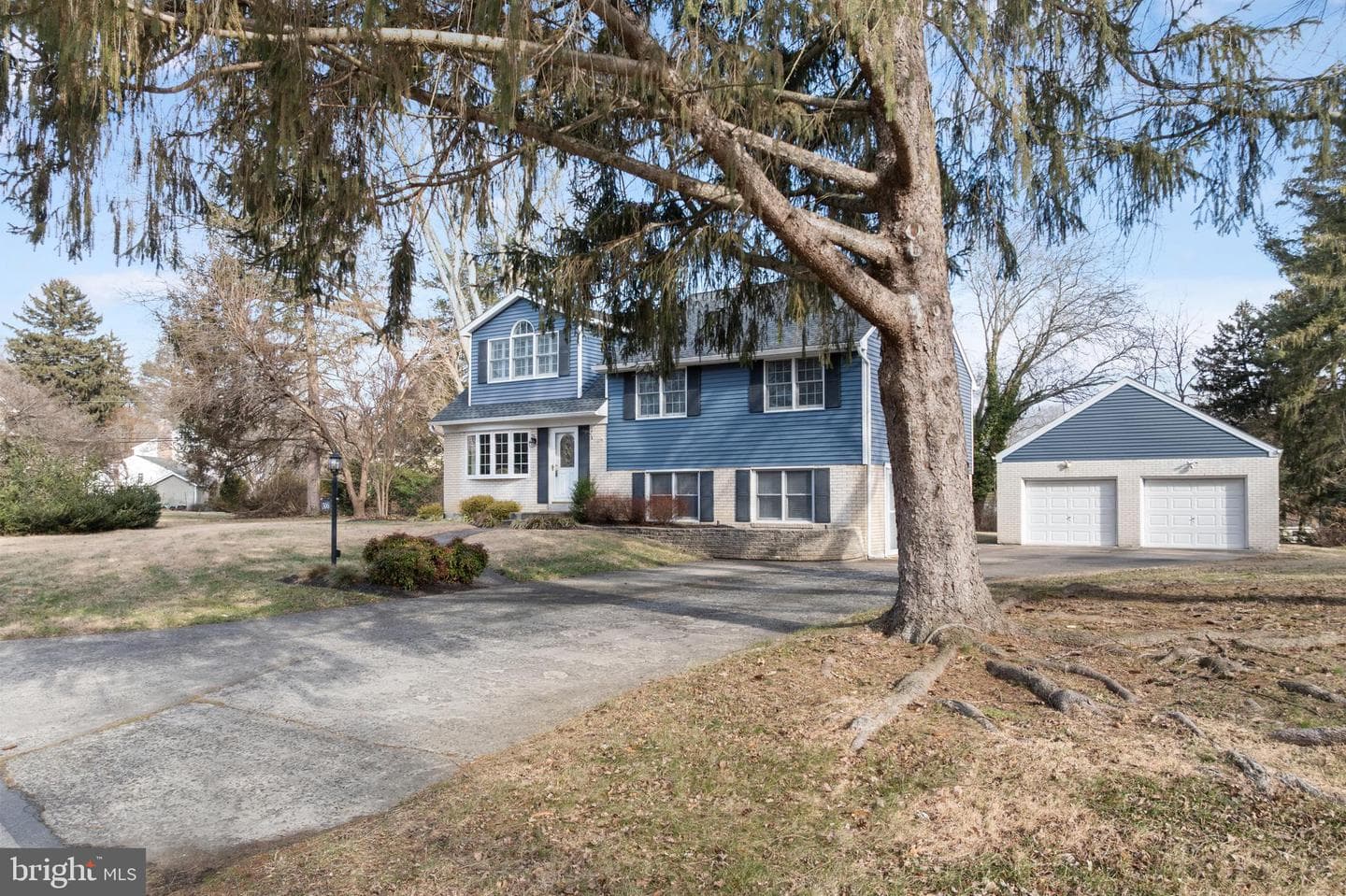 306 Bickmore Drive photo 4