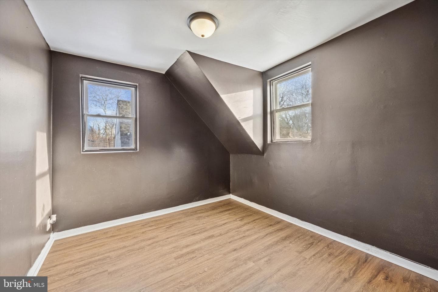 1211 Thomas Street photo 11