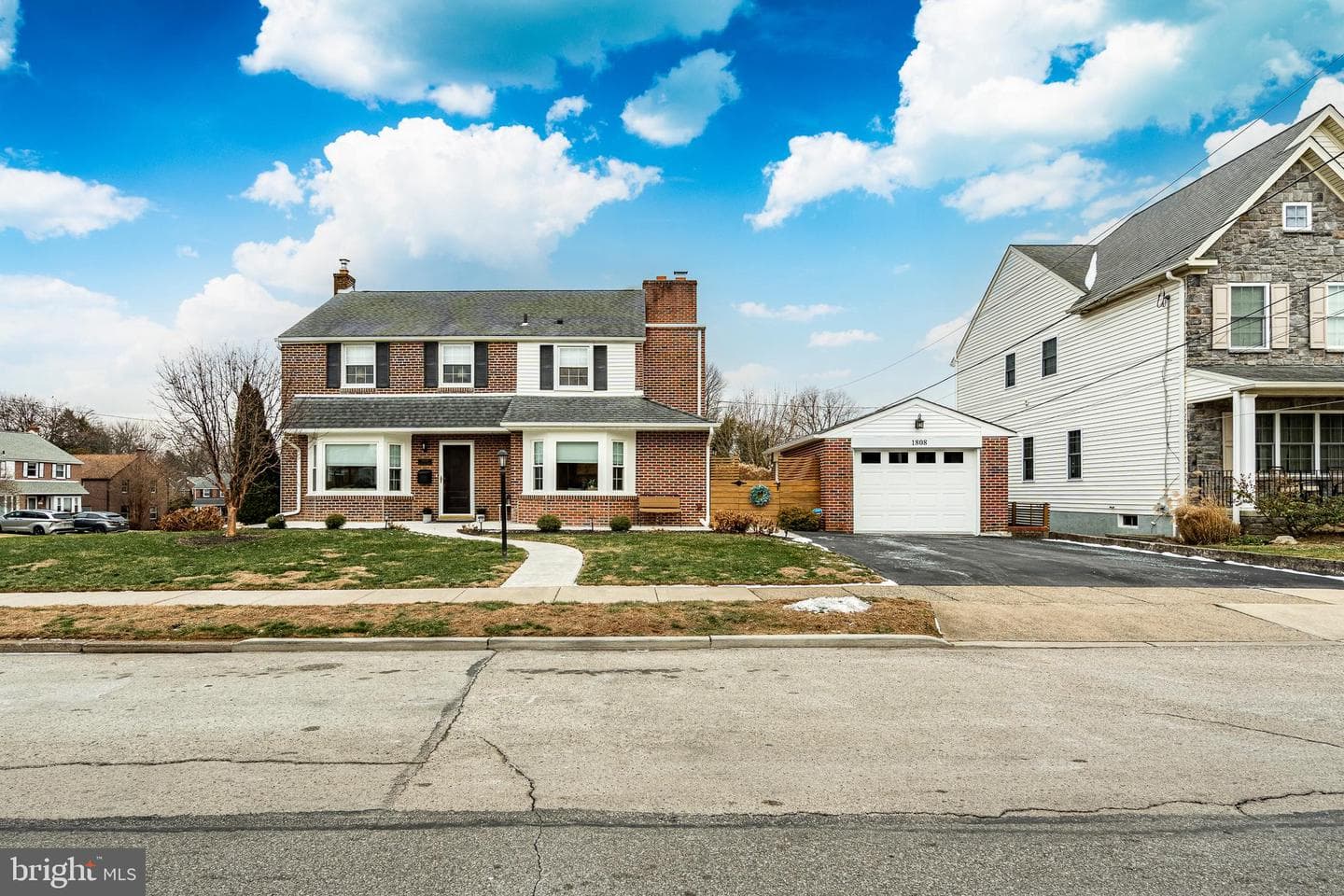 1808 Hawthorne Avenue photo 3
