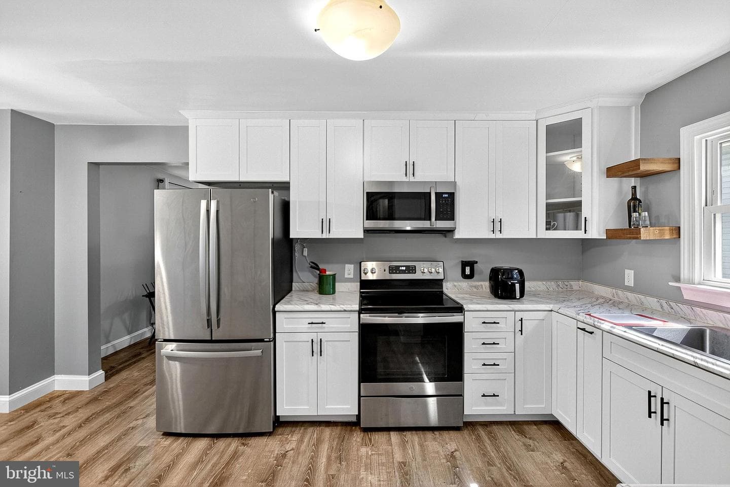 363 Hutchinson Terrace photo 8