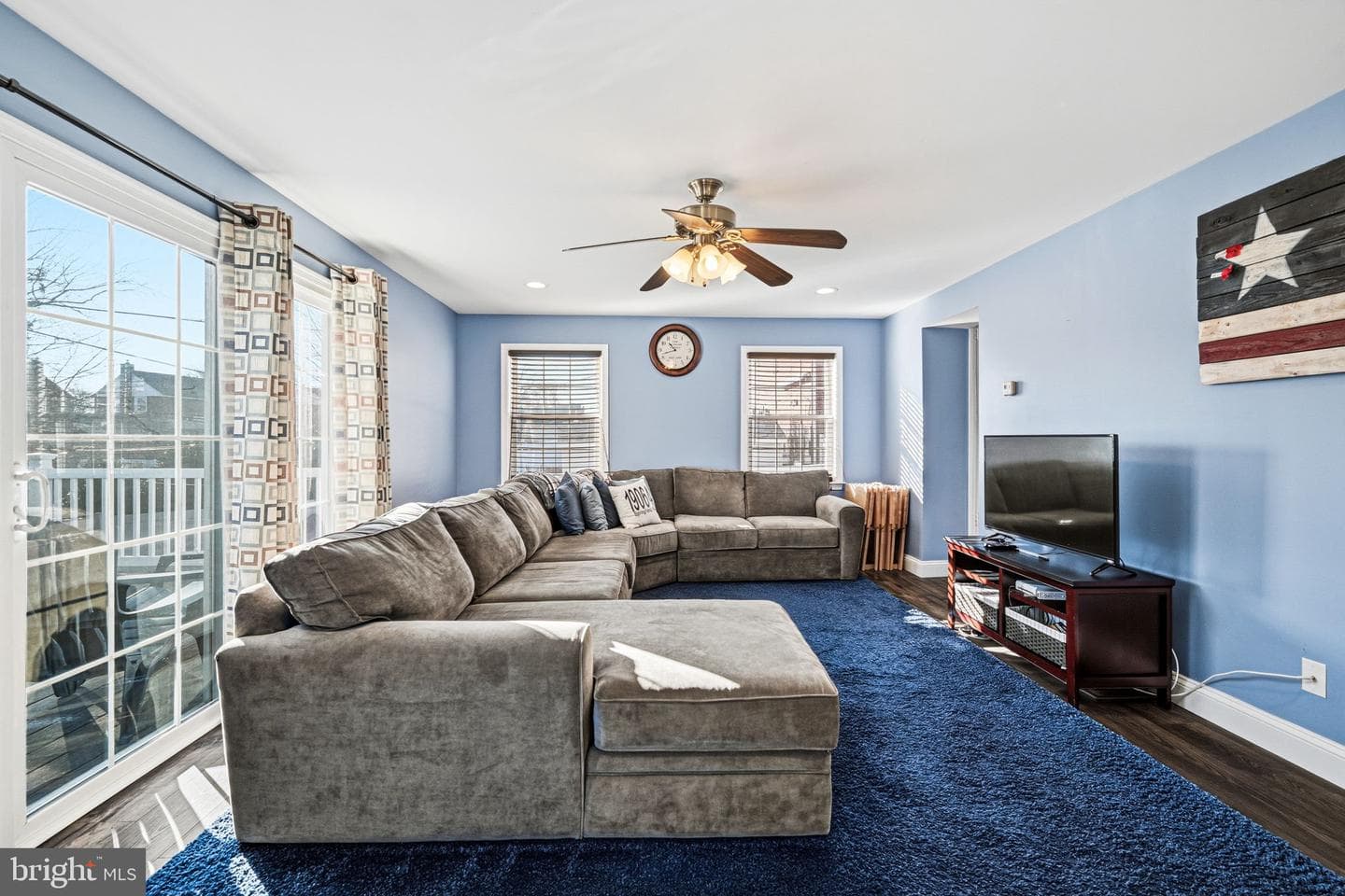 243 Colonial Park Drive photo 14