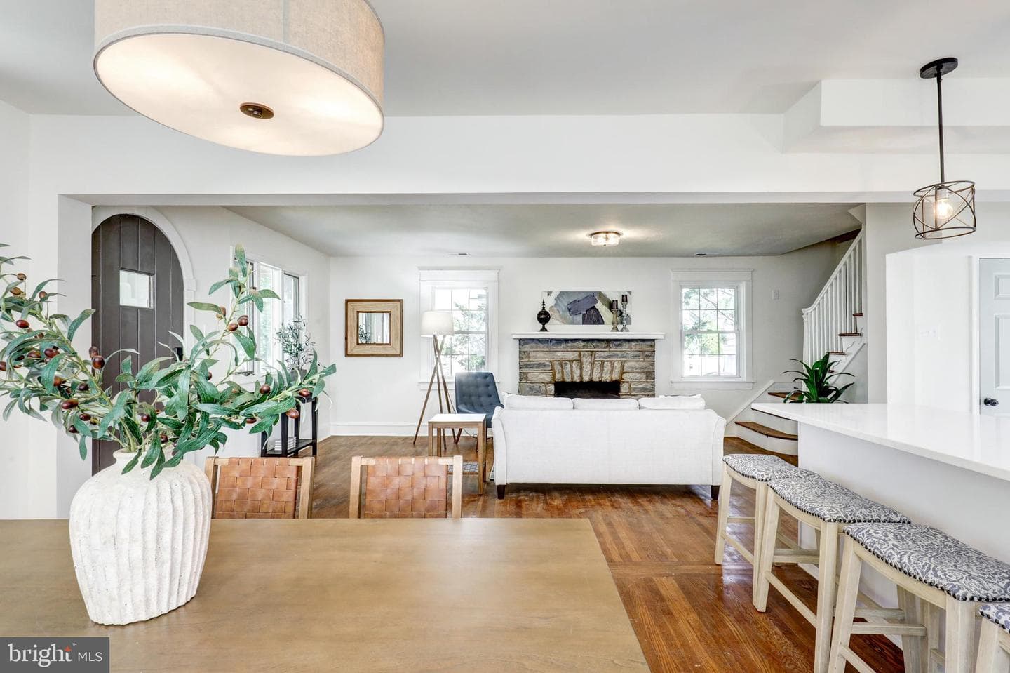 225 Lynbrooke Road photo 4