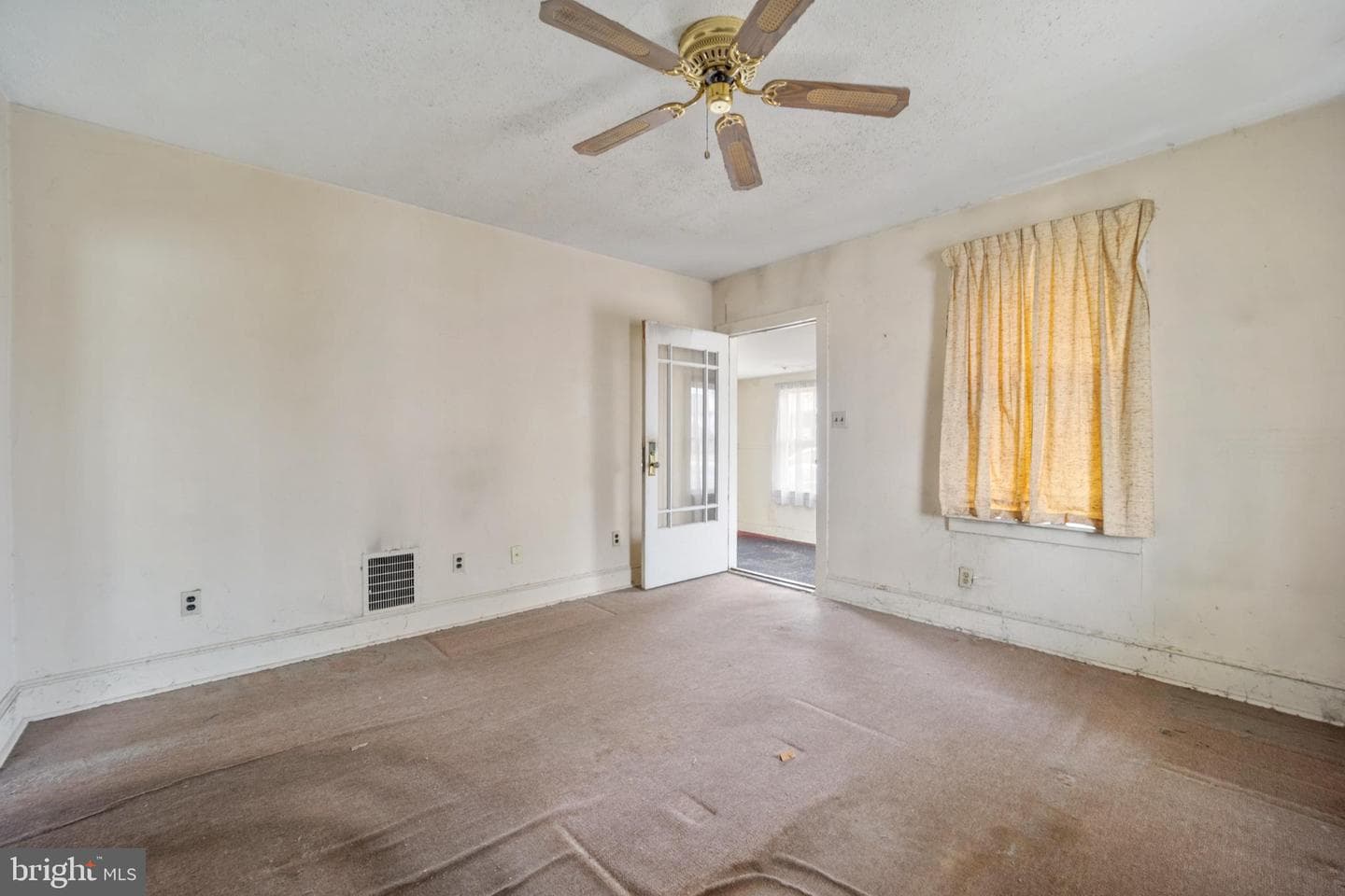 1349 Plum Street photo 9