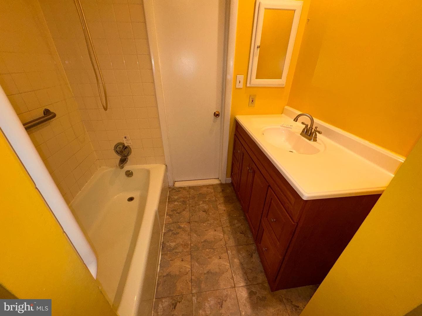 215 E Chelsea Circle photo 18