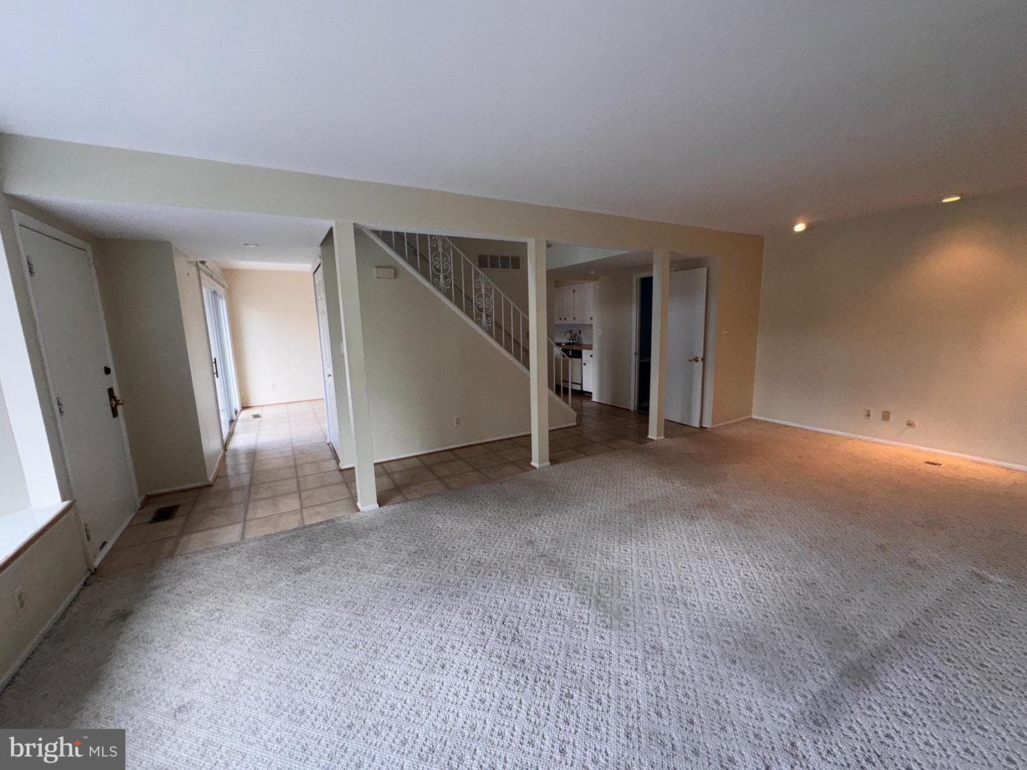 215 E Chelsea Circle photo 6
