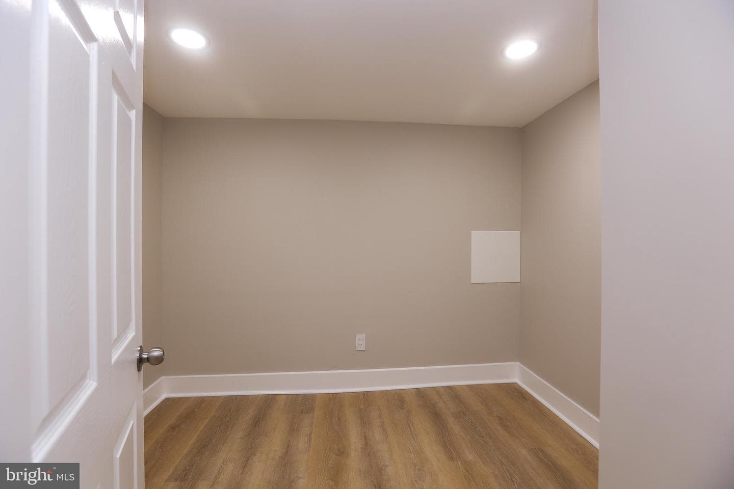 225 Wright Avenue photo 20