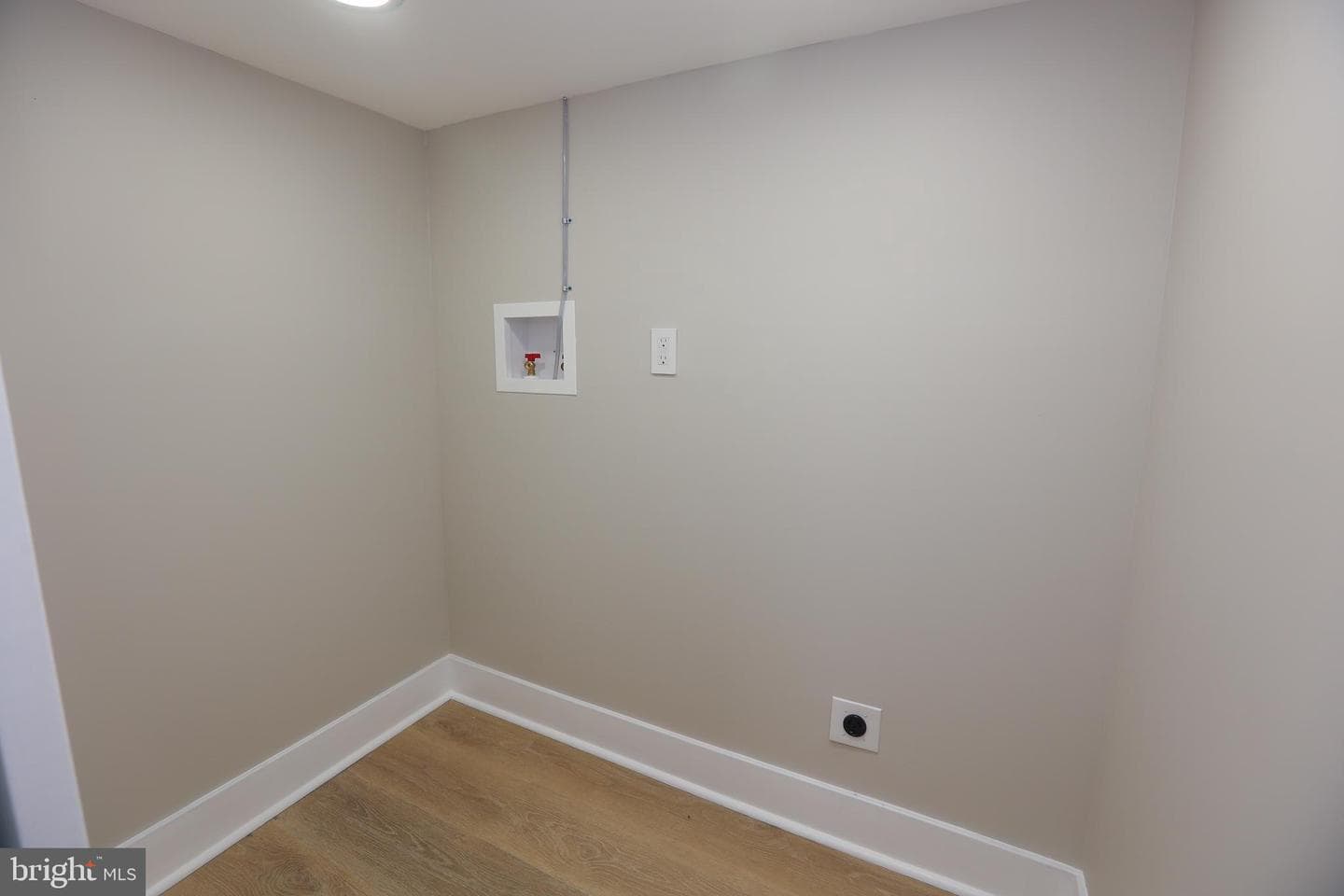 225 Wright Avenue photo 22