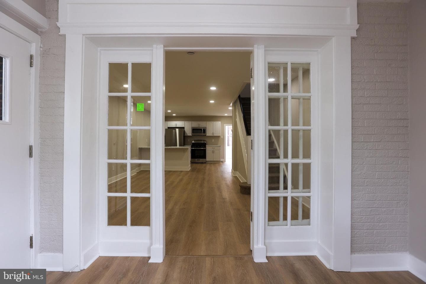 225 Wright Avenue photo 6