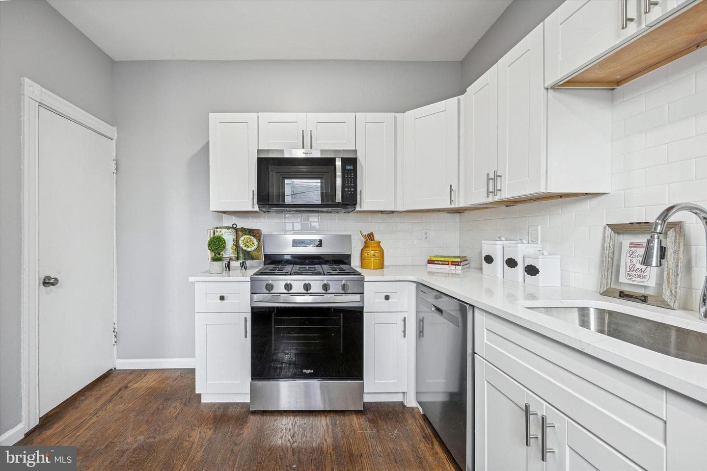105 Nyack Avenue photo 10