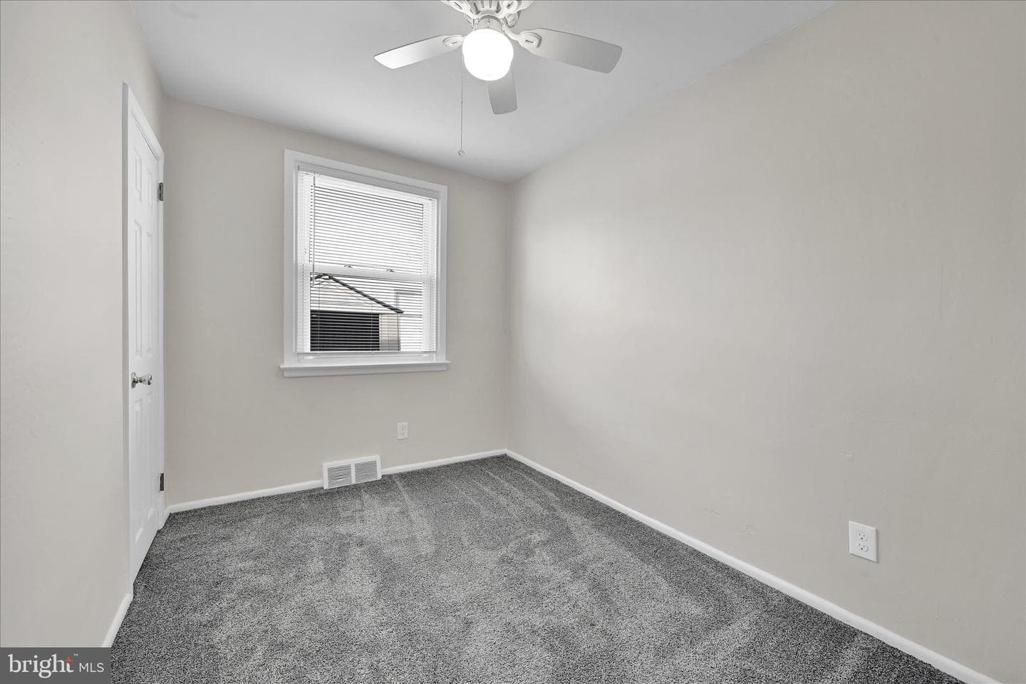 204 Ridley Avenue photo 16