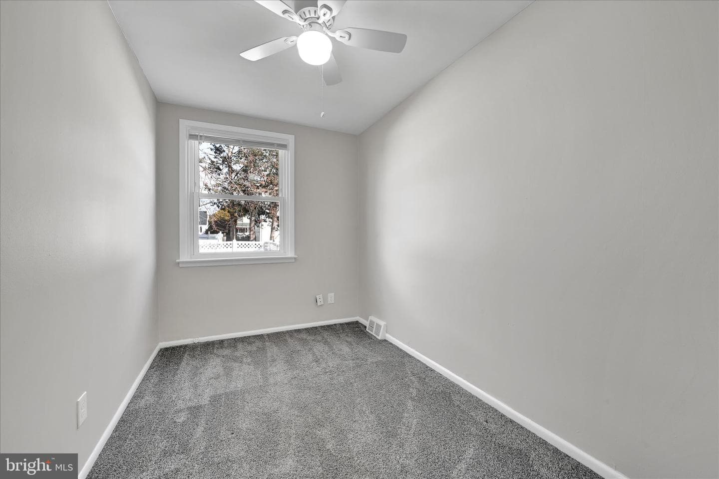 204 Ridley Avenue photo 18