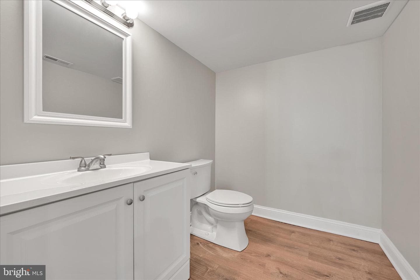 204 Ridley Avenue photo 24