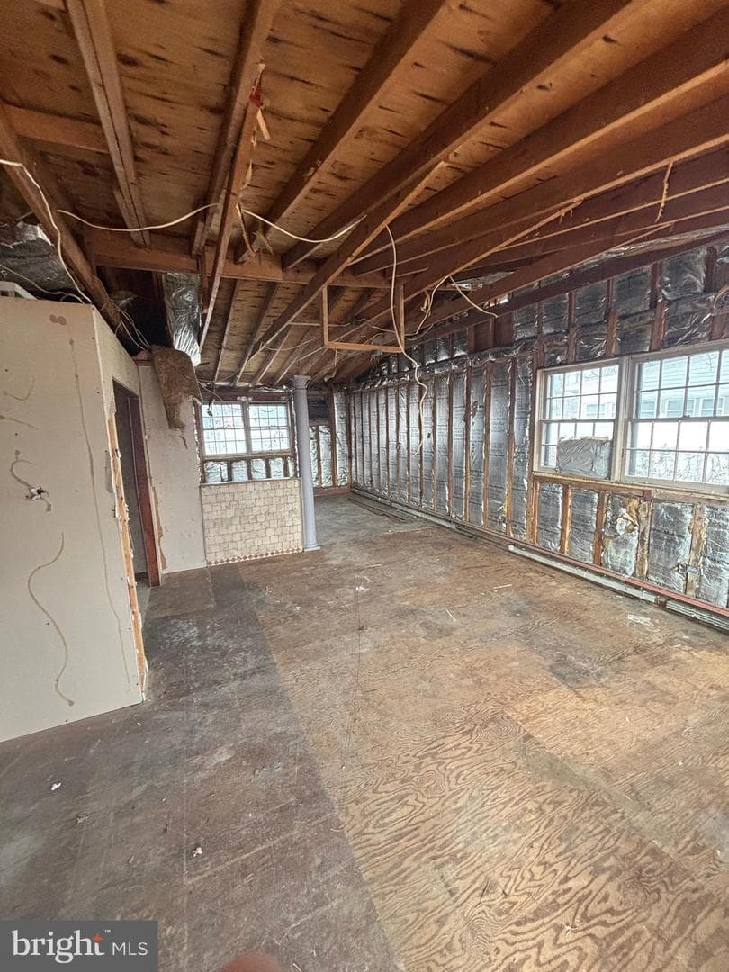 542 Stanbridge Road photo 17