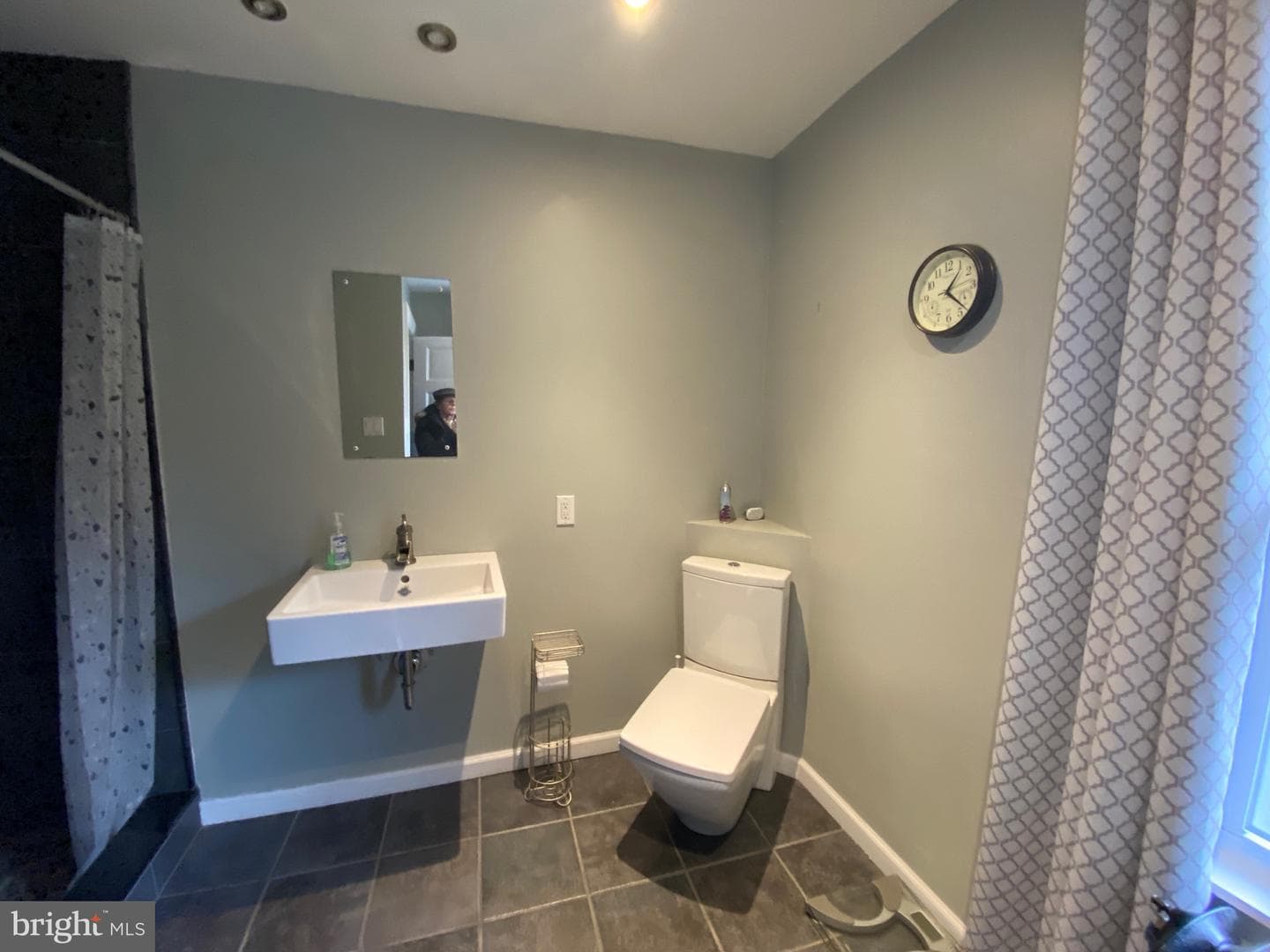 306 W Magnolia Avenue photo 22