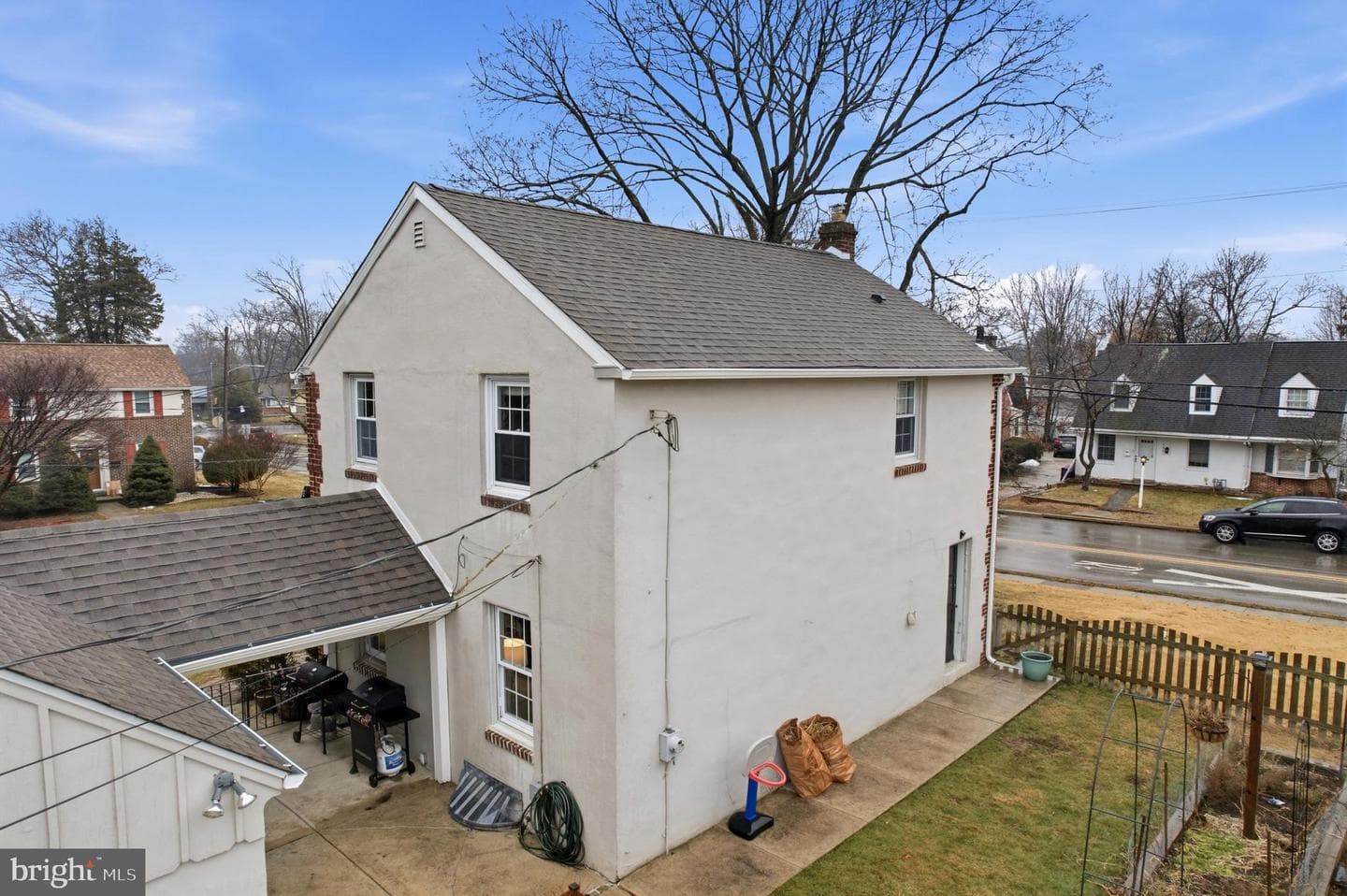 1045 Edgerton Road photo 40