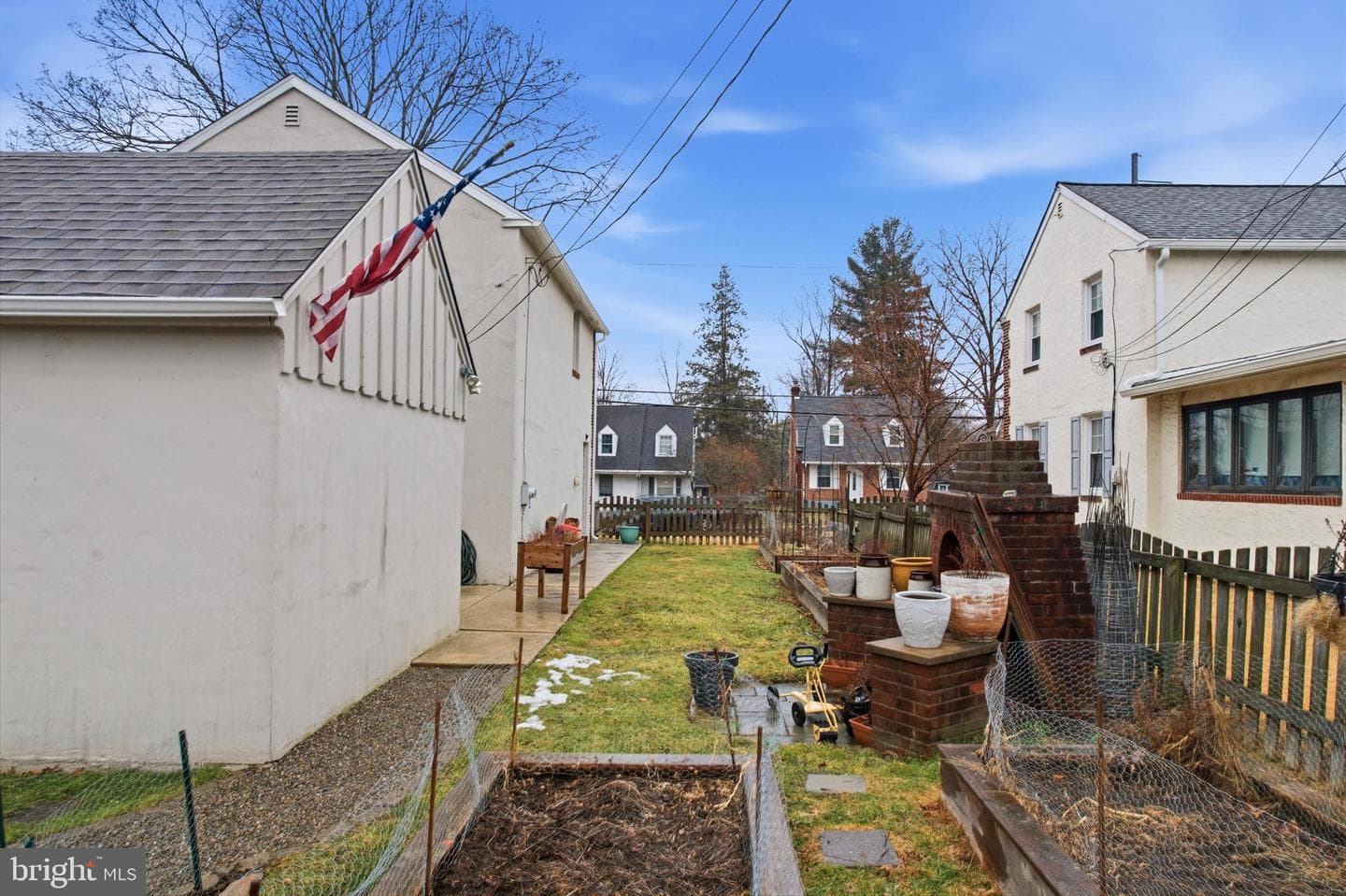 1045 Edgerton Road photo 44