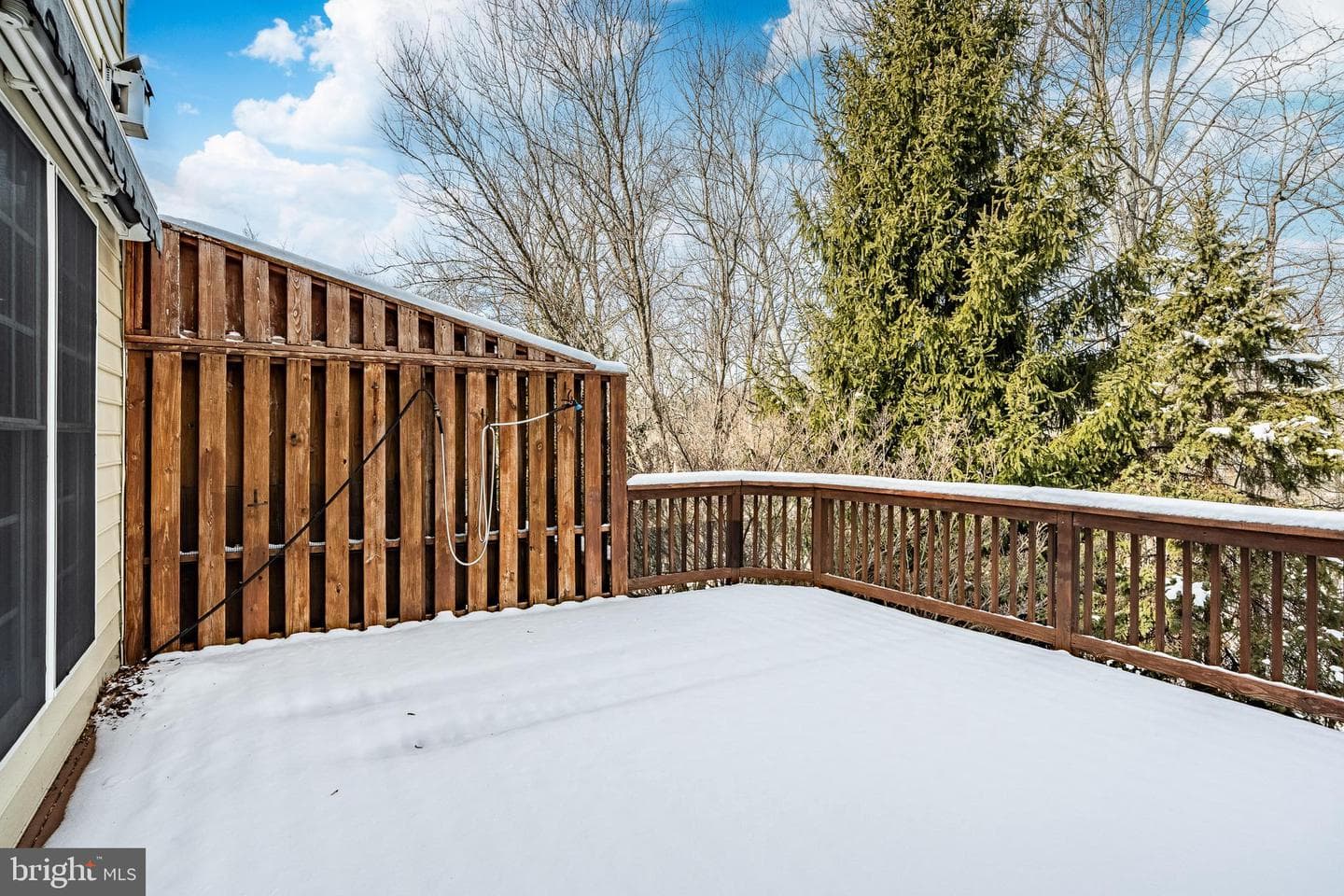 115 Camelot Lane photo 48