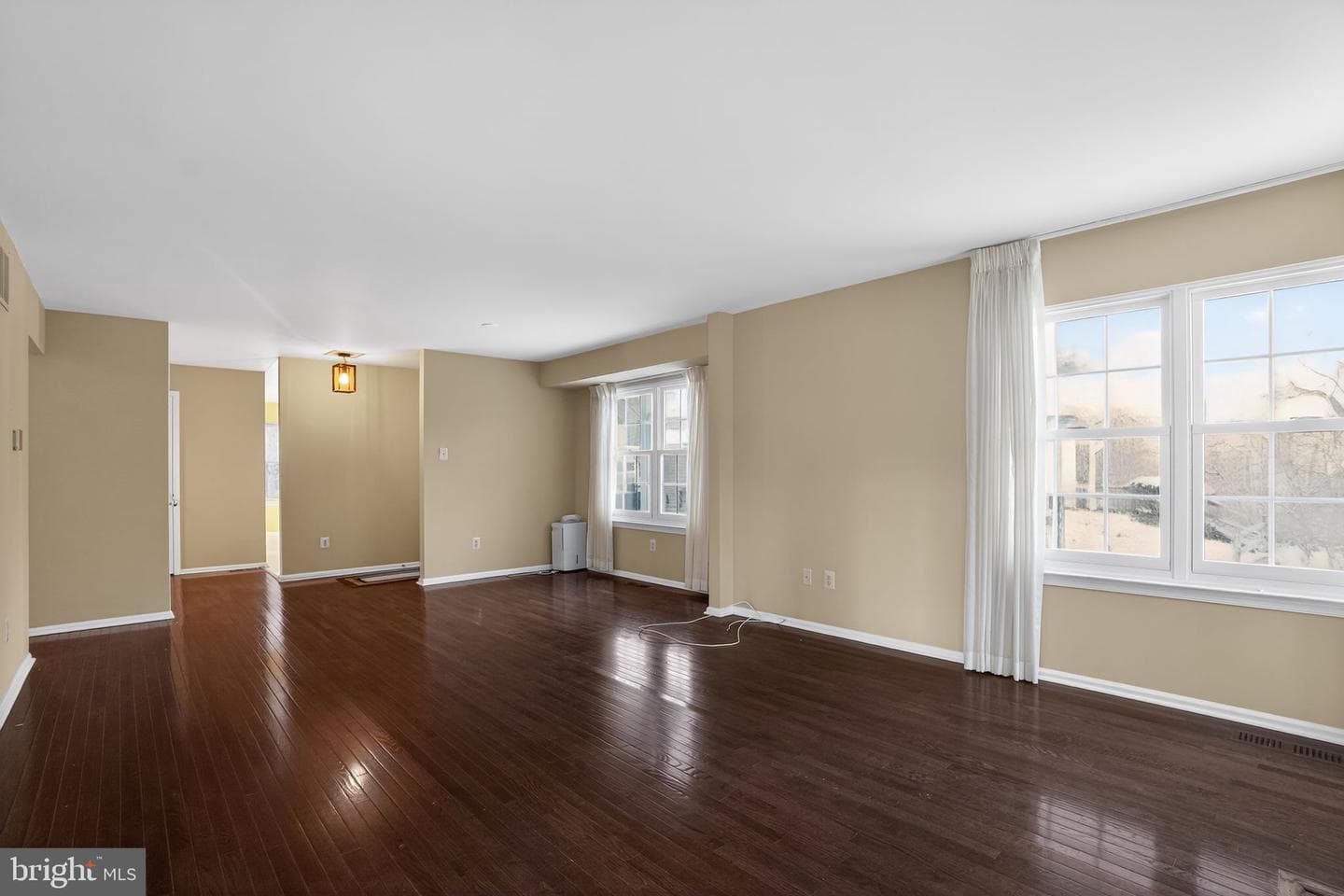 202 Nottingham Court #202 photo 6