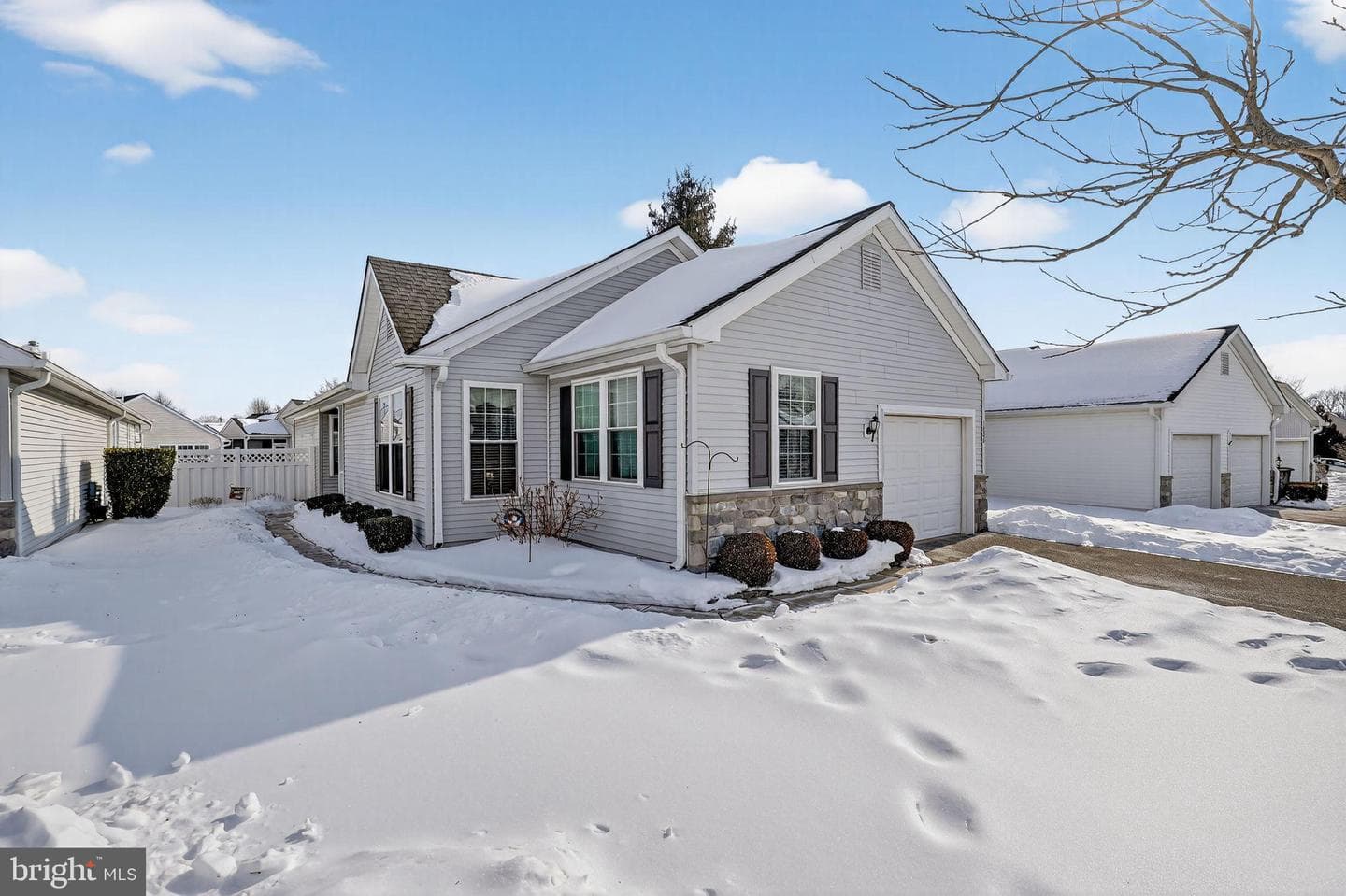 1806 Red Fox Lane photo 1