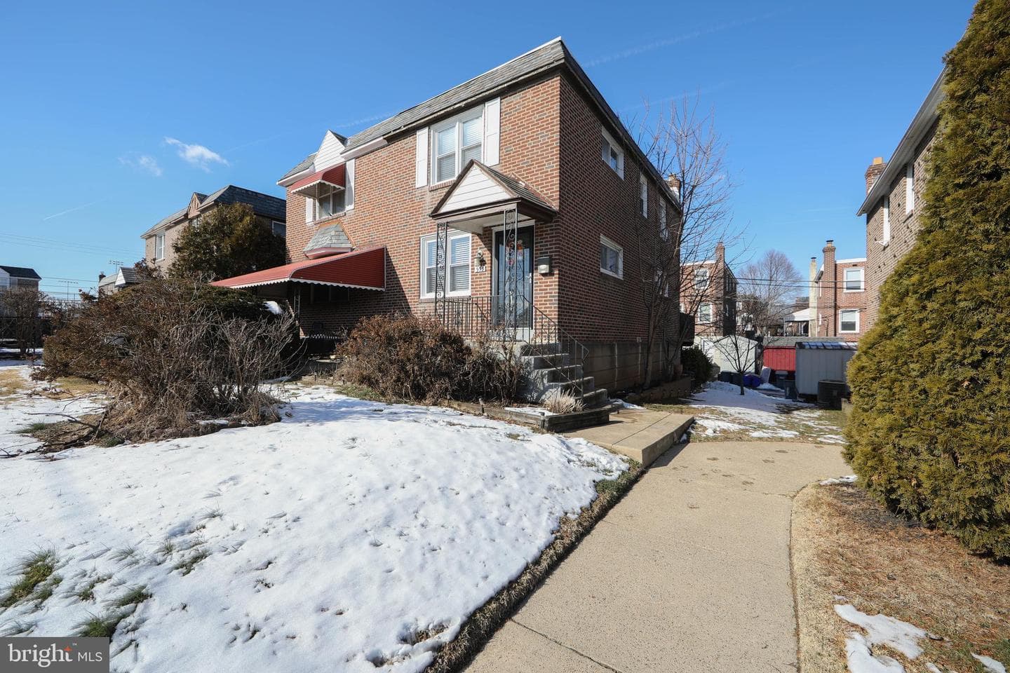 939 Fariston Drive photo 1
