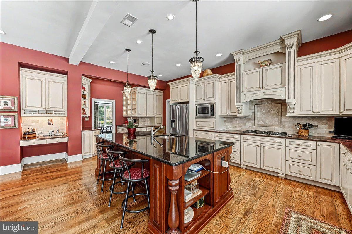 411 Webb Road photo 18