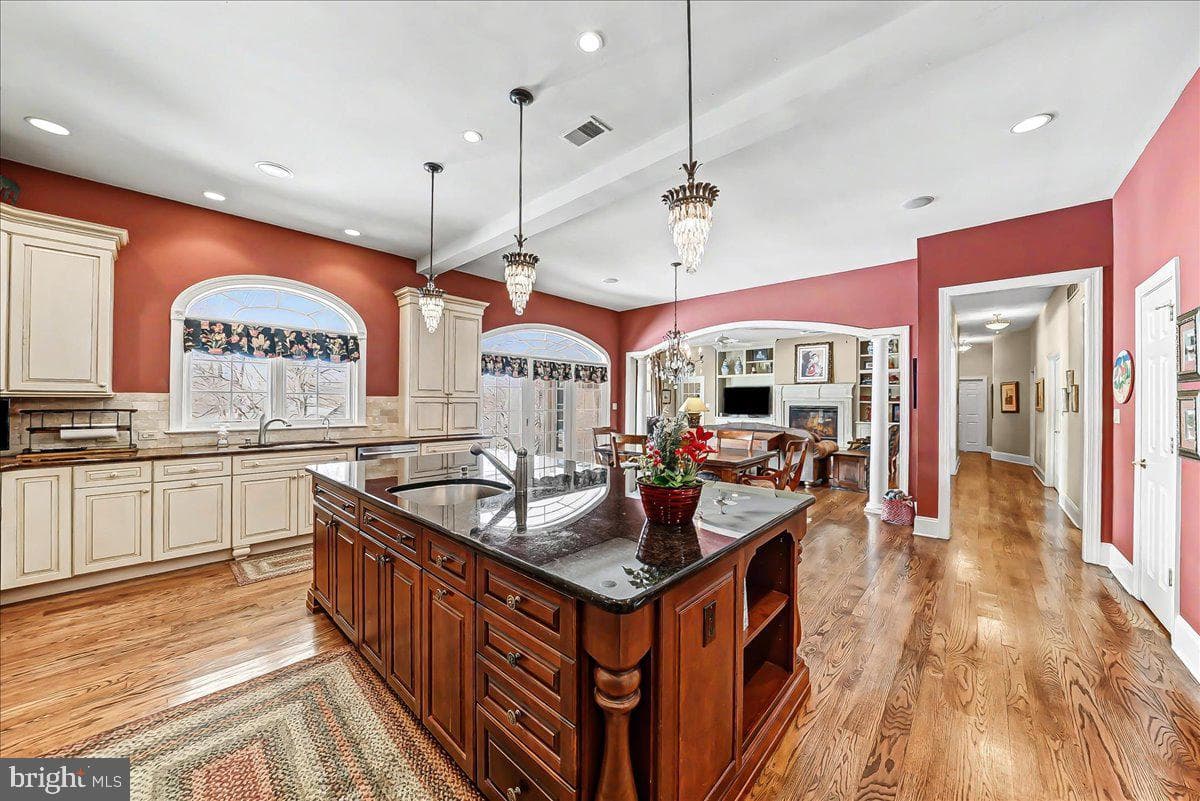 411 Webb Road photo 19