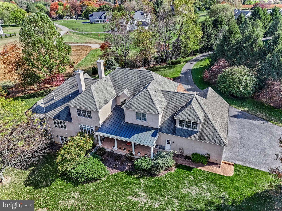 411 Webb Road photo 3