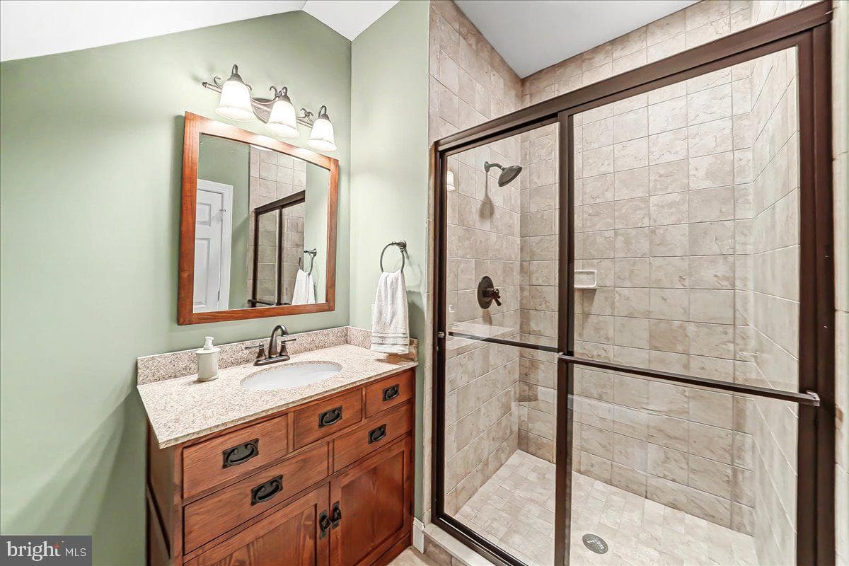 411 Webb Road photo 57