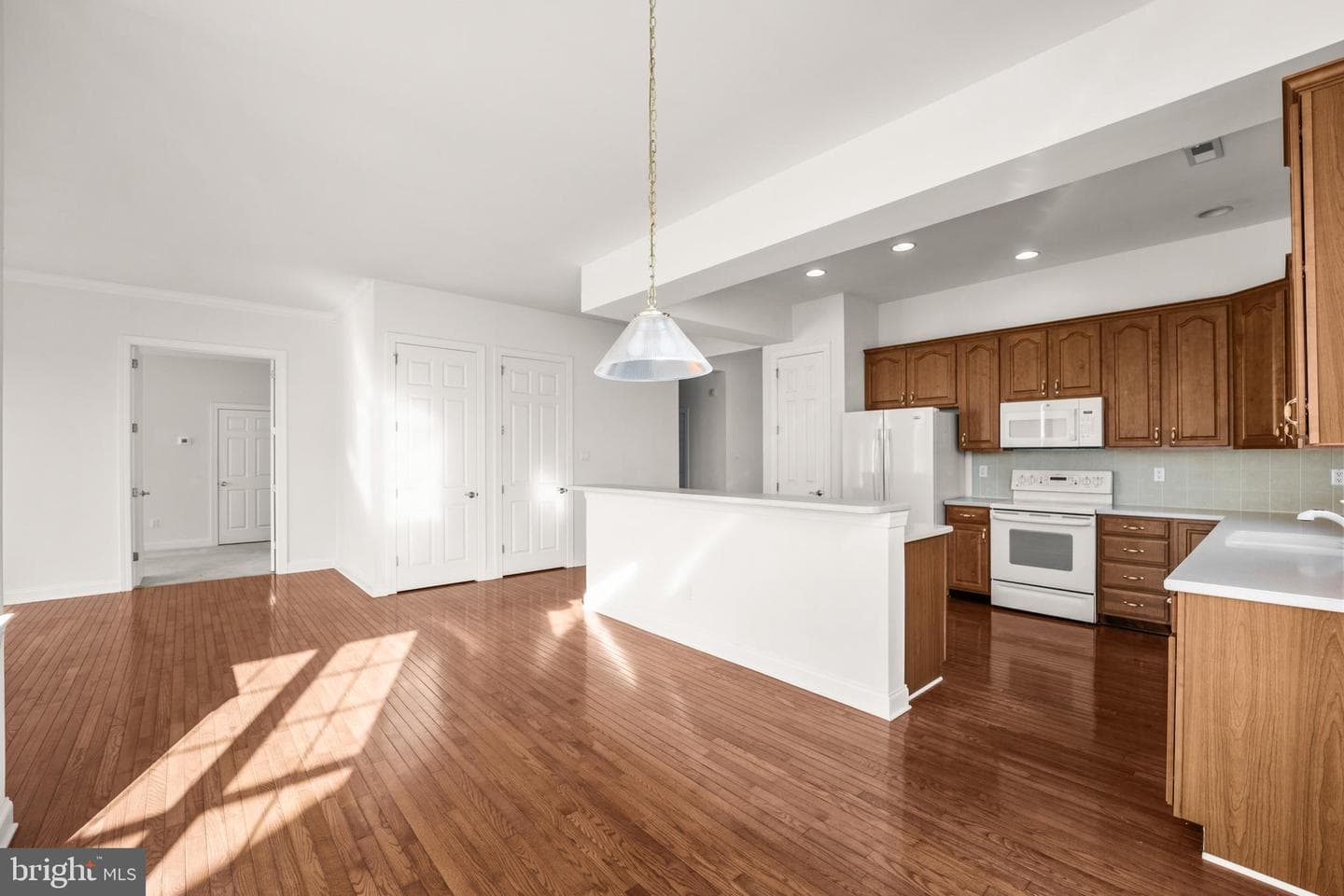 8 Cassin Hill Road photo 21