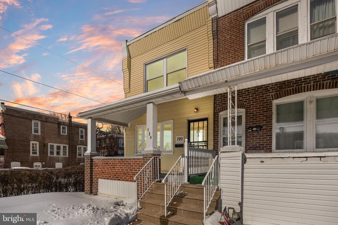 720 W 11th Street photo 2